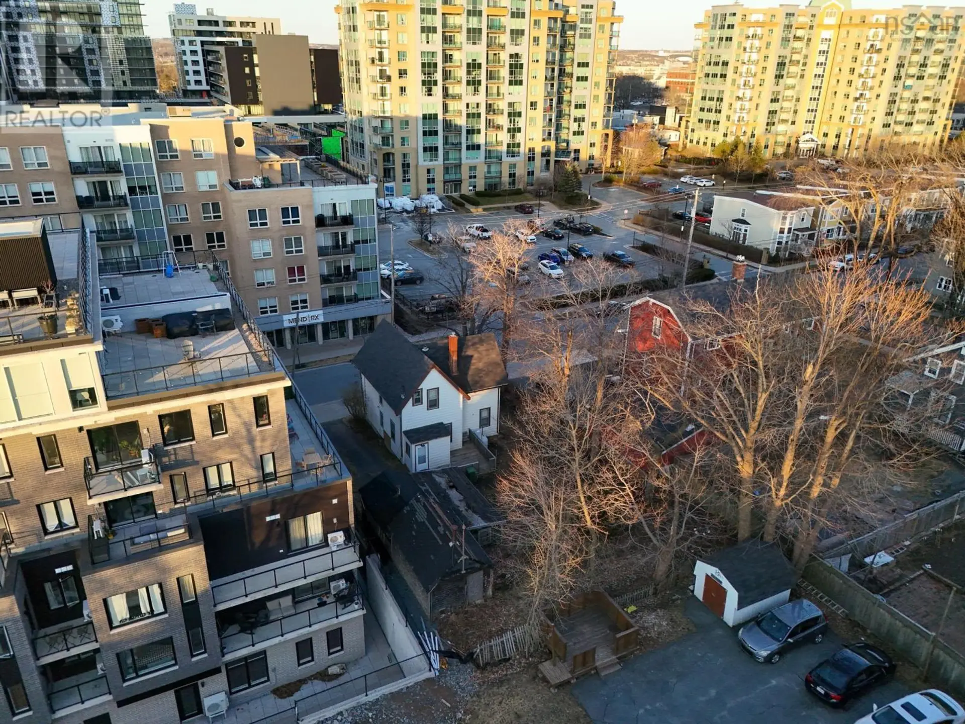 2746 GLADSTONE STREET - Image 10