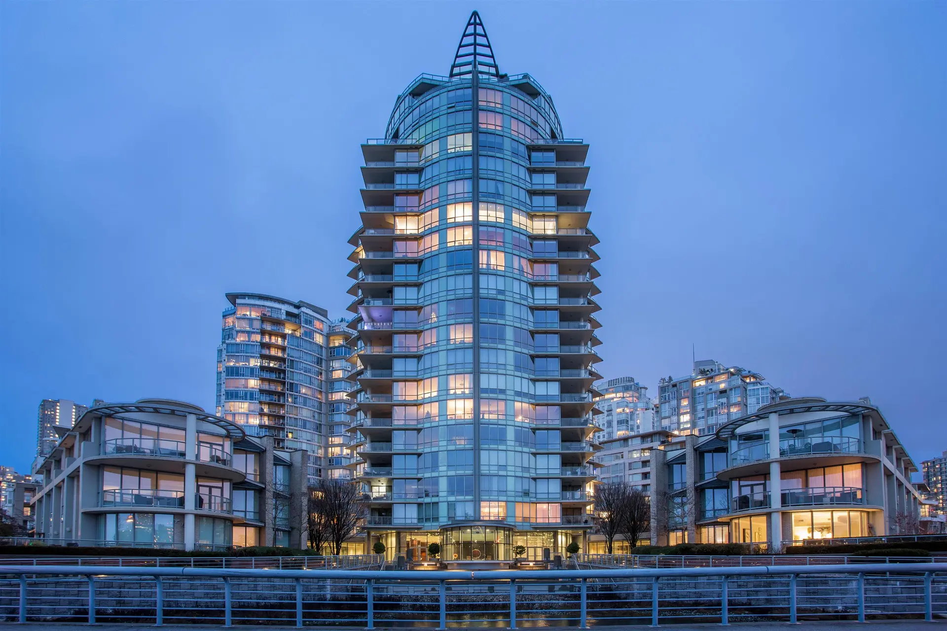 Property at #2005 1328 Marinaside Crescent, Vancouver, BC