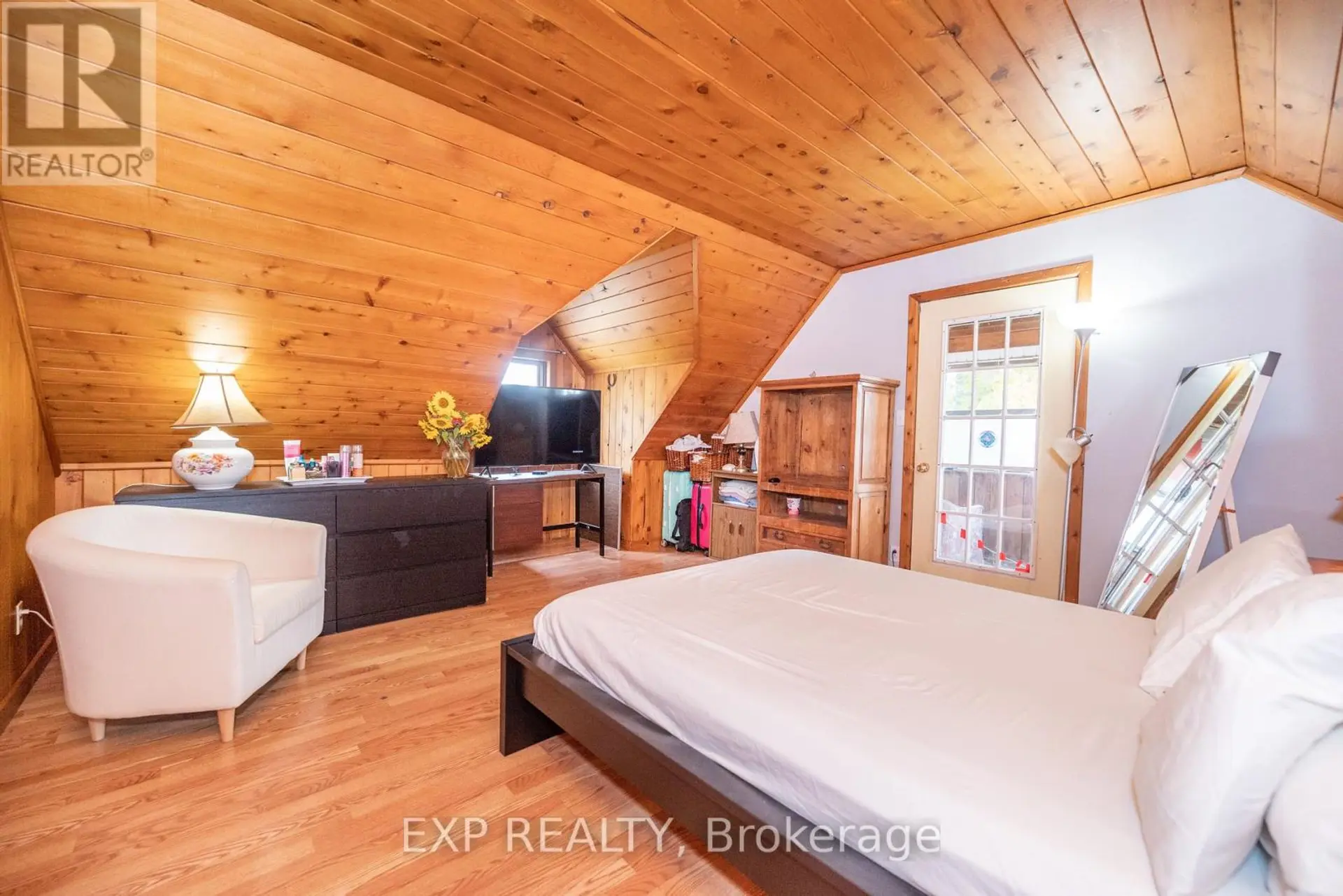 1197 LOWER SPRUCE HEDGE ROAD - Image 9