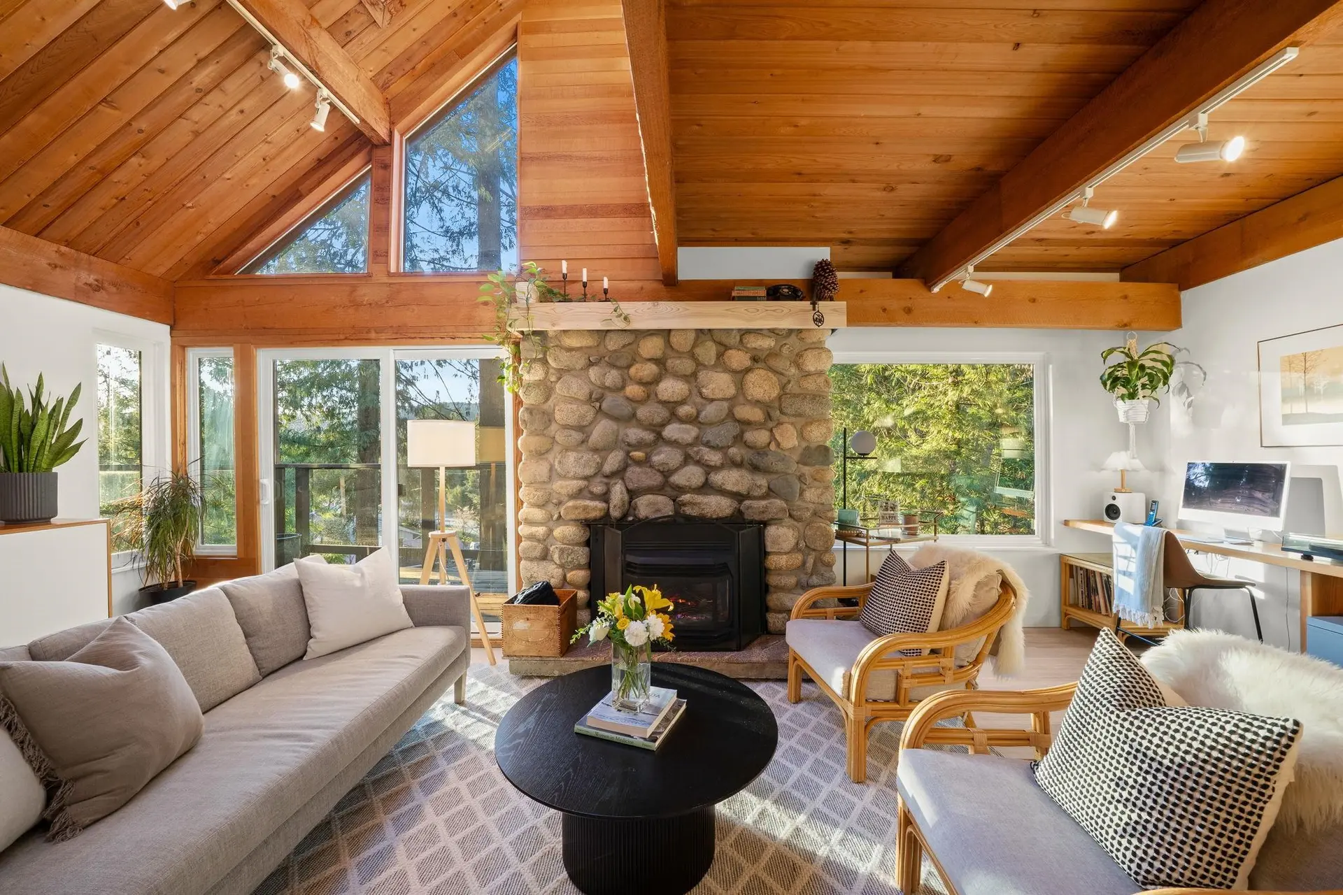 Property at 1616 Roxbury Road, North Vancouver, BC
