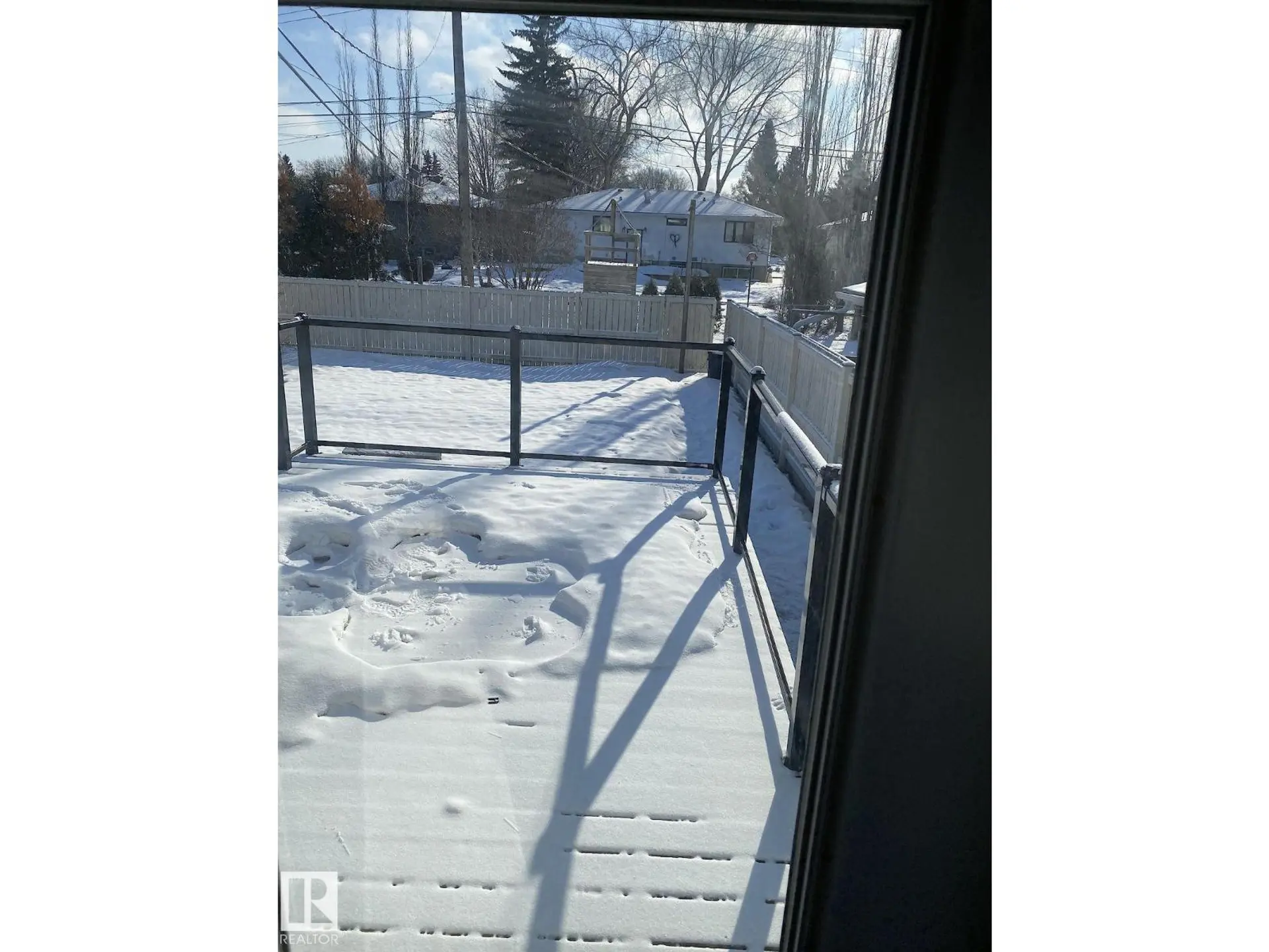 7921 97 AV NW - Image 4