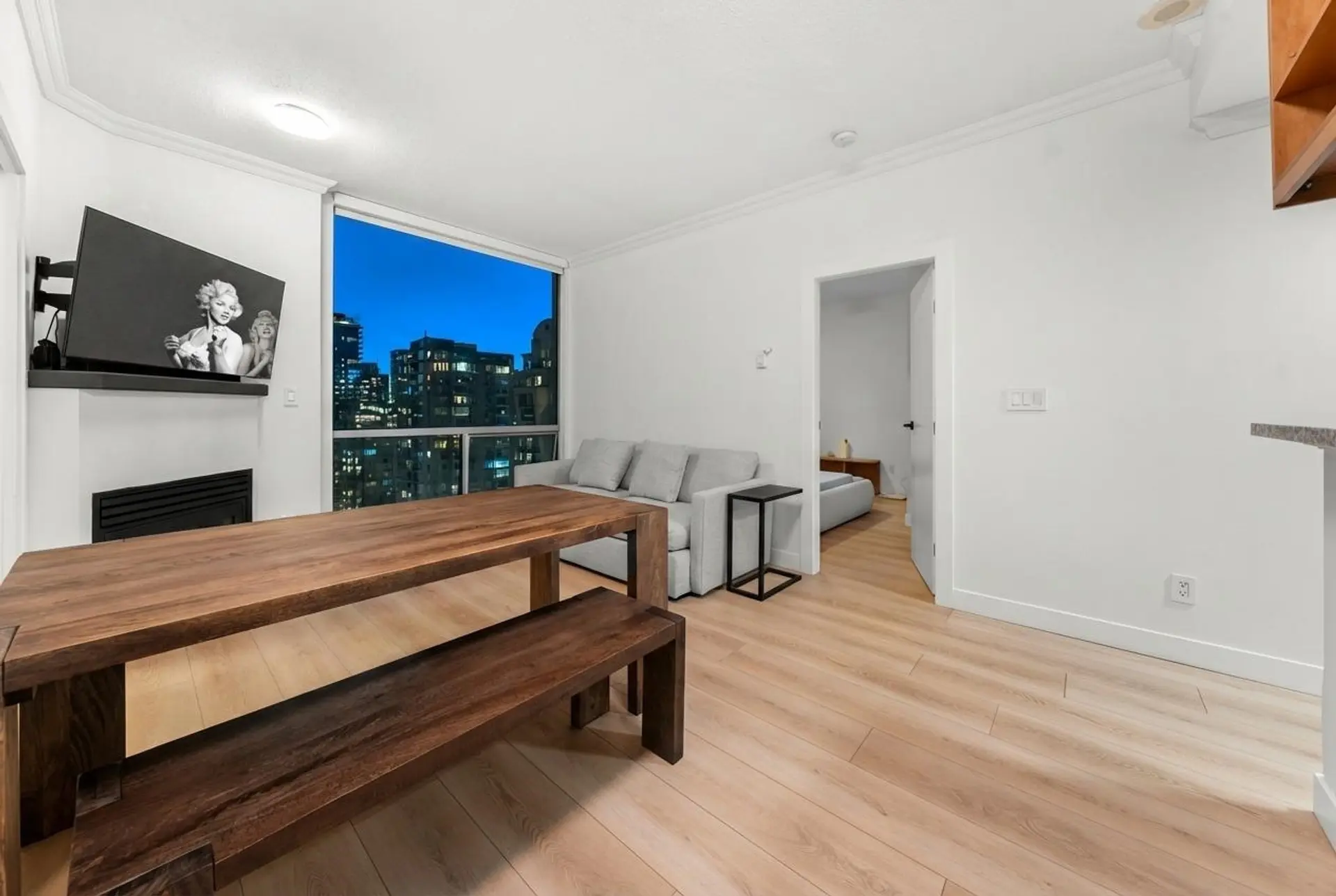 #1805 928 Richards Street - Image 3