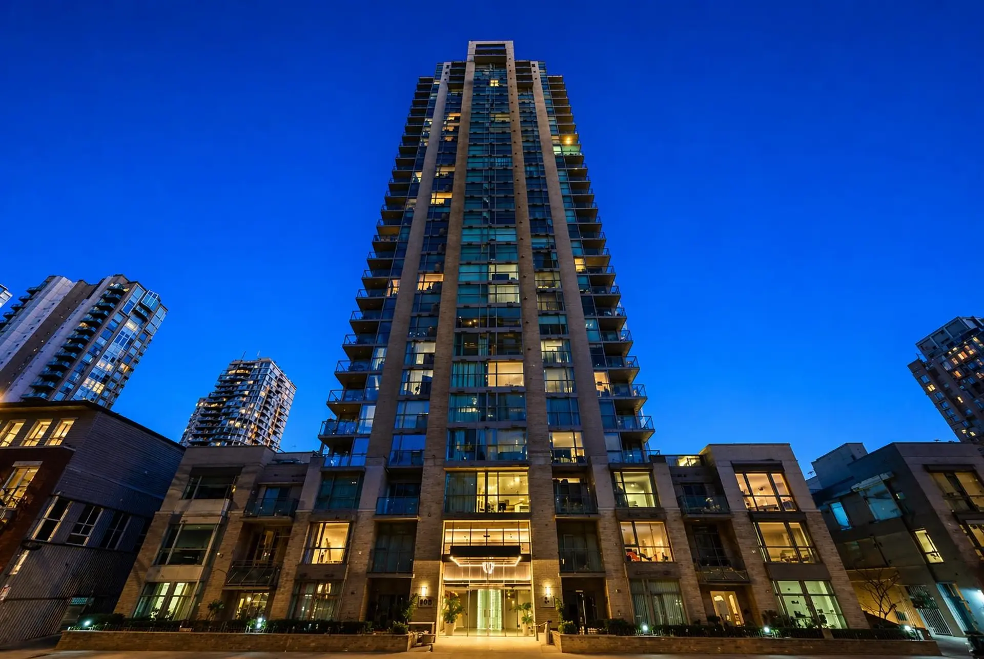 Property at #1805 928 Richards Street, Vancouver, BC