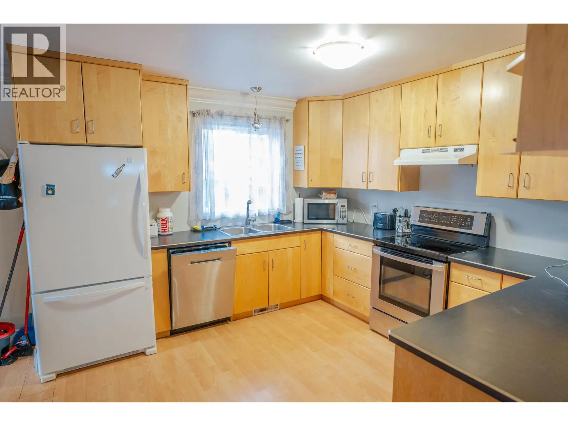 8703-8707 89 AVENUE - Image 6