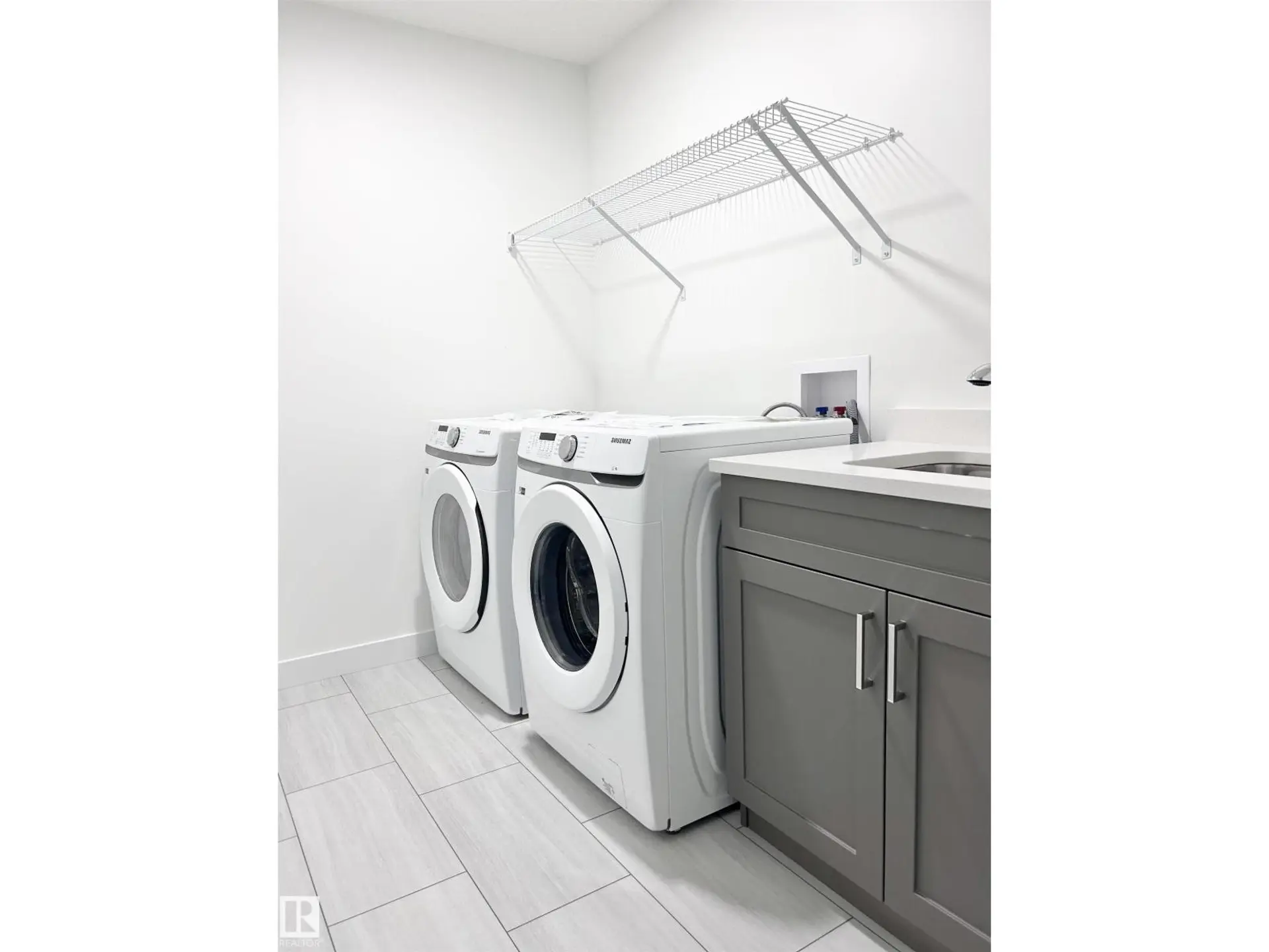 19634 29 AV NW - Image 13