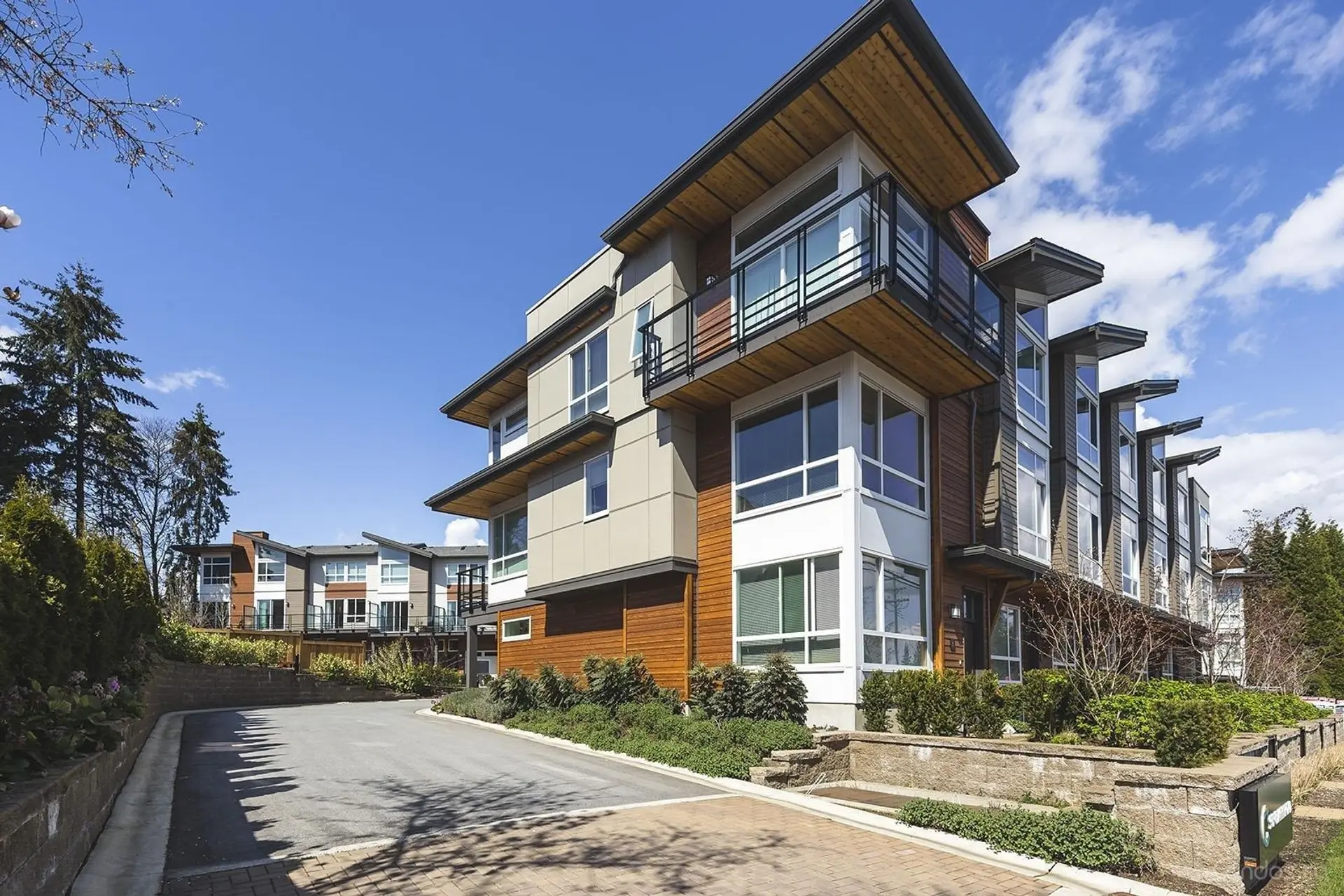 #6 909 Clarke Road - Image 10