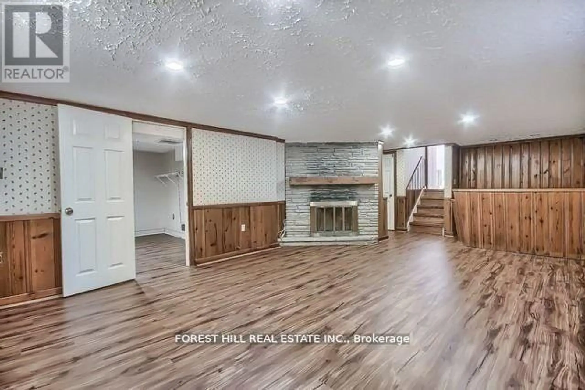 73 RIVERSIDE BOULEVARD - Image 19