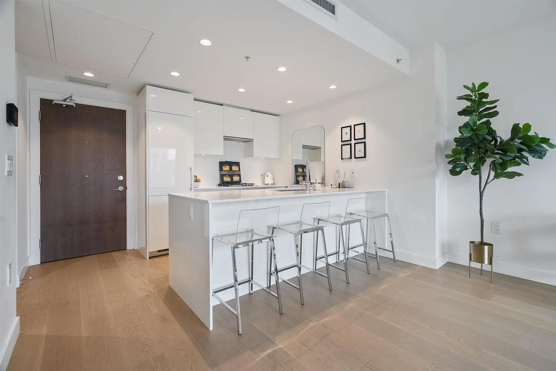 #701 5766 Gilbert Road - Image 10