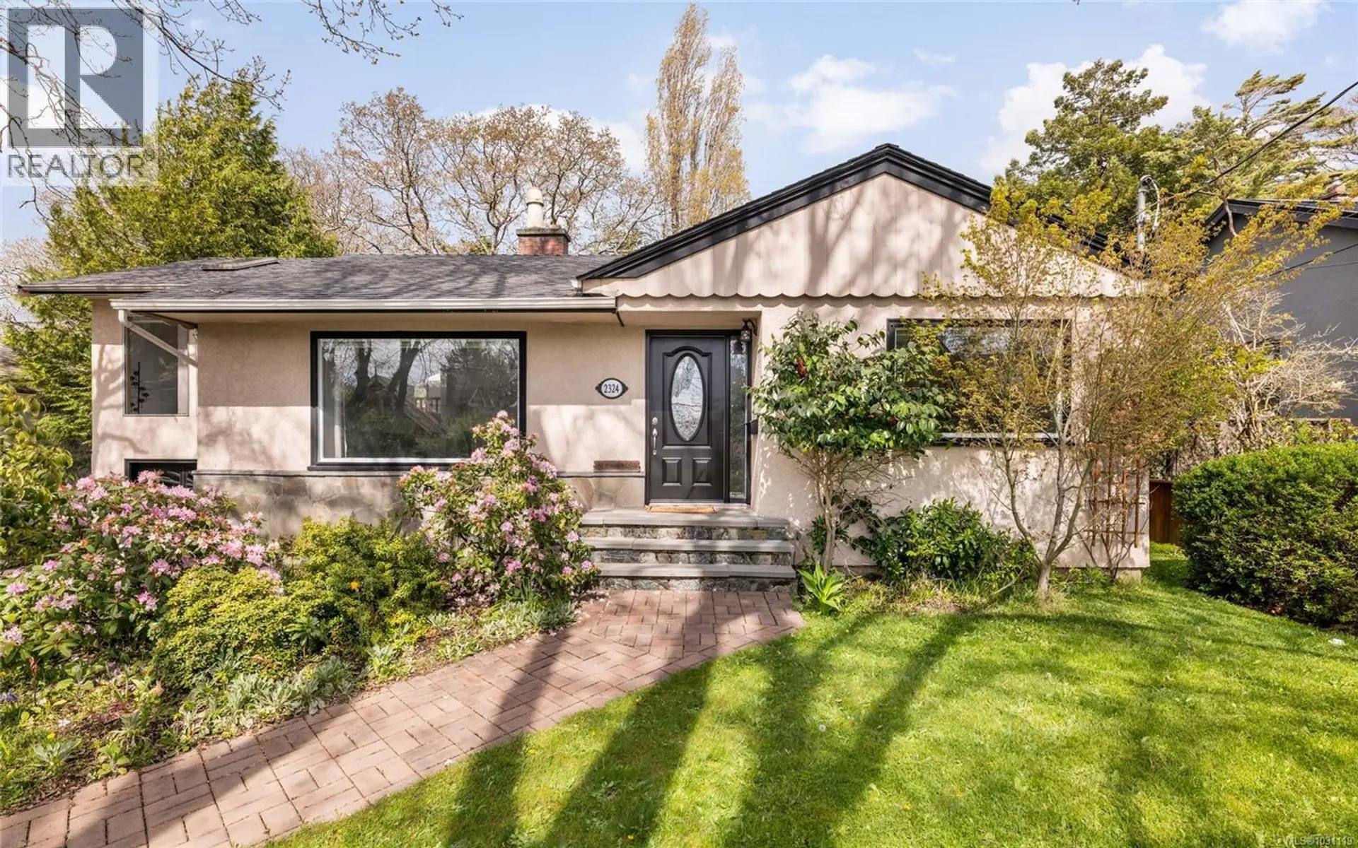 Property at 2324 Cranmore Rd, Oak Bay, BC