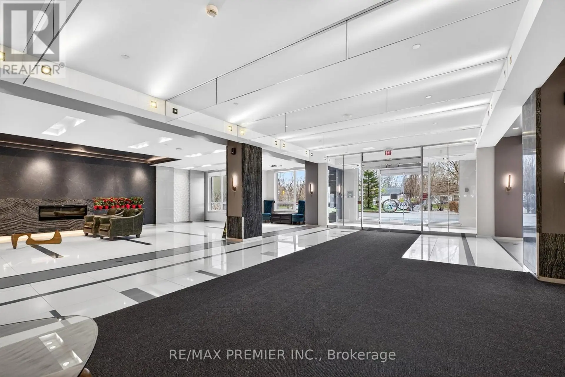 #608 7167 YONGE STREET - Image 2