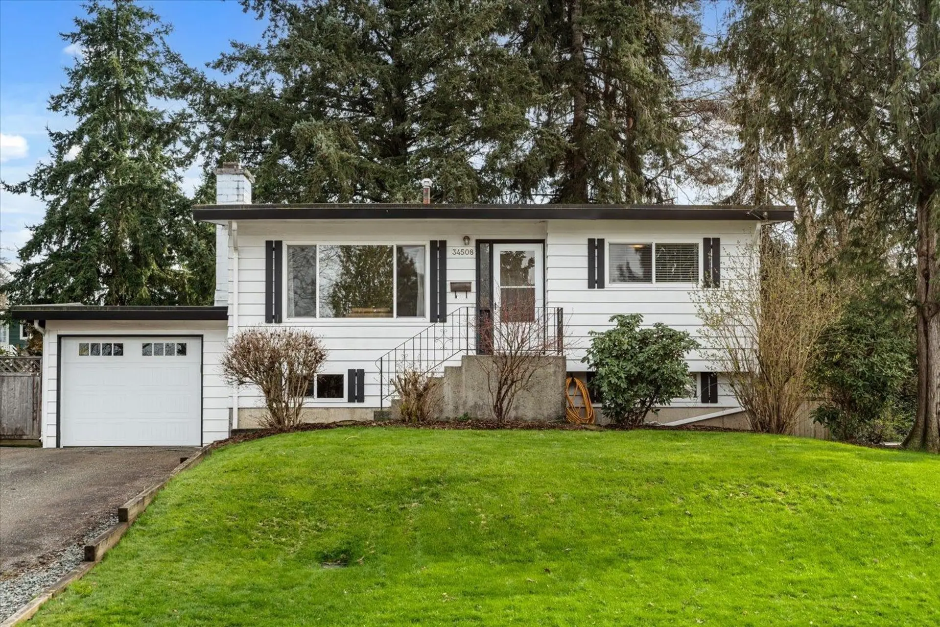 Property at 34508 Eton Crescent, Abbotsford, BC