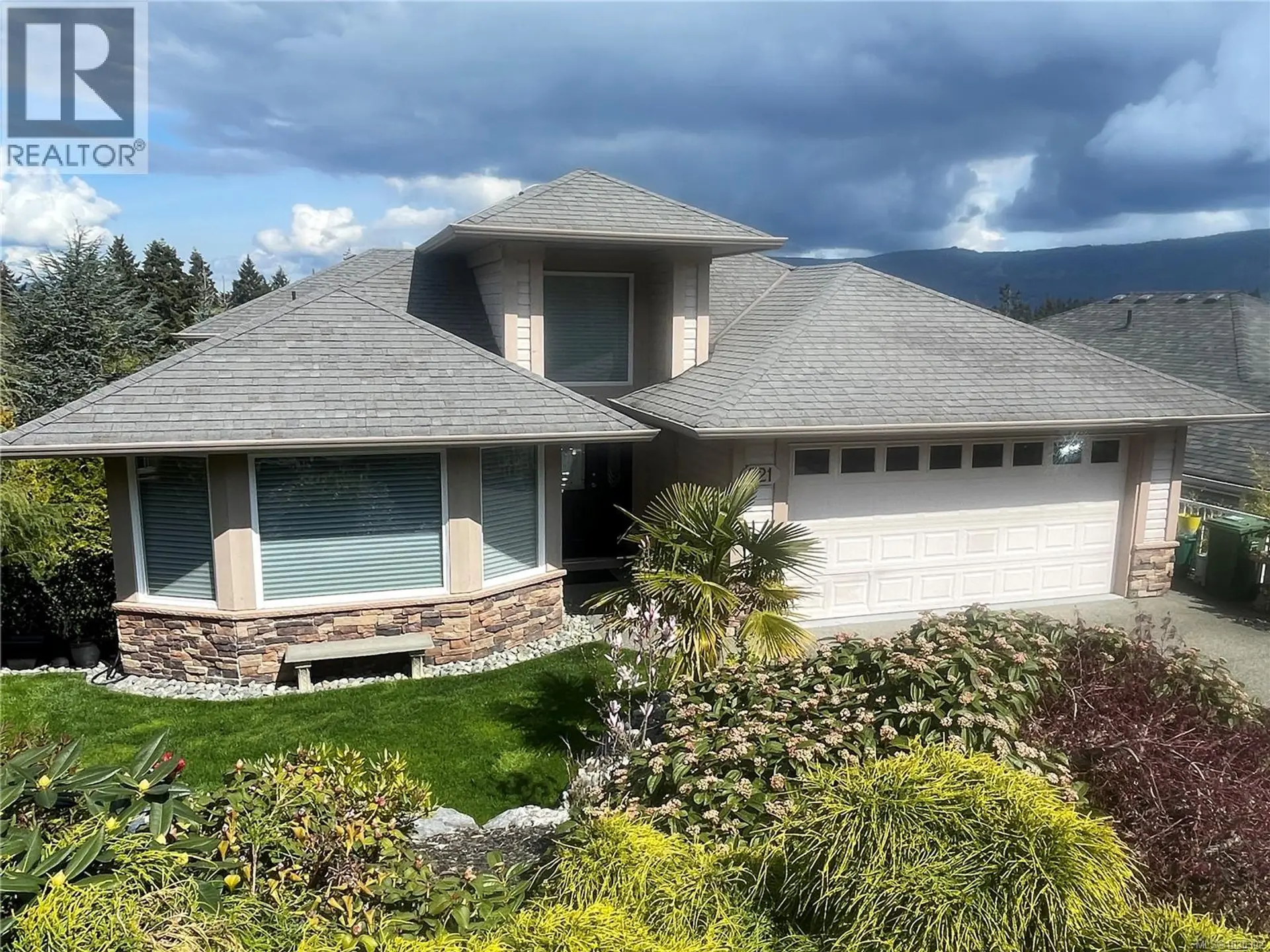 Property at 721 Country Club Dr, Cobble Hill, BC