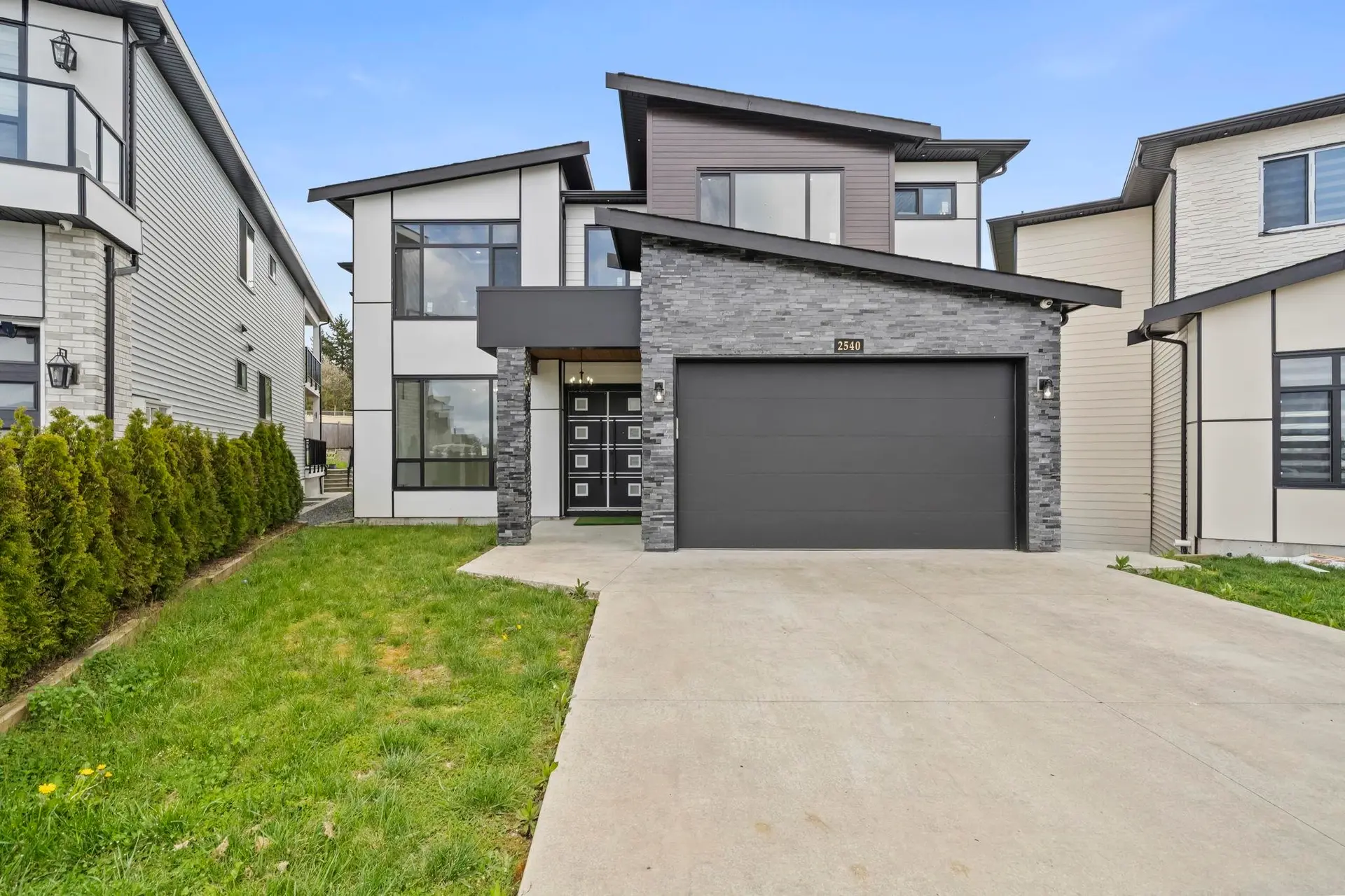 Property at 2540 Terminal Court, Abbotsford, BC