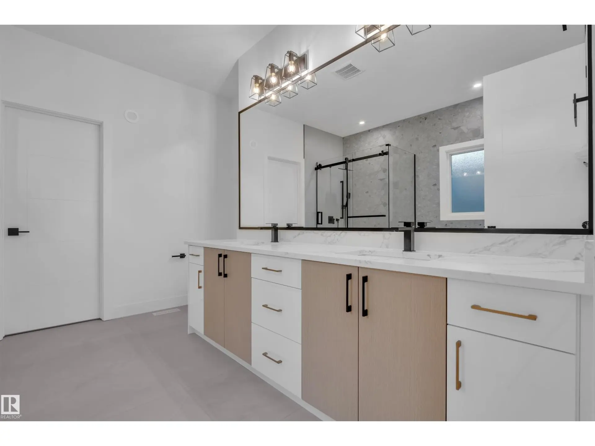 173 Wyatt RG - Image 15