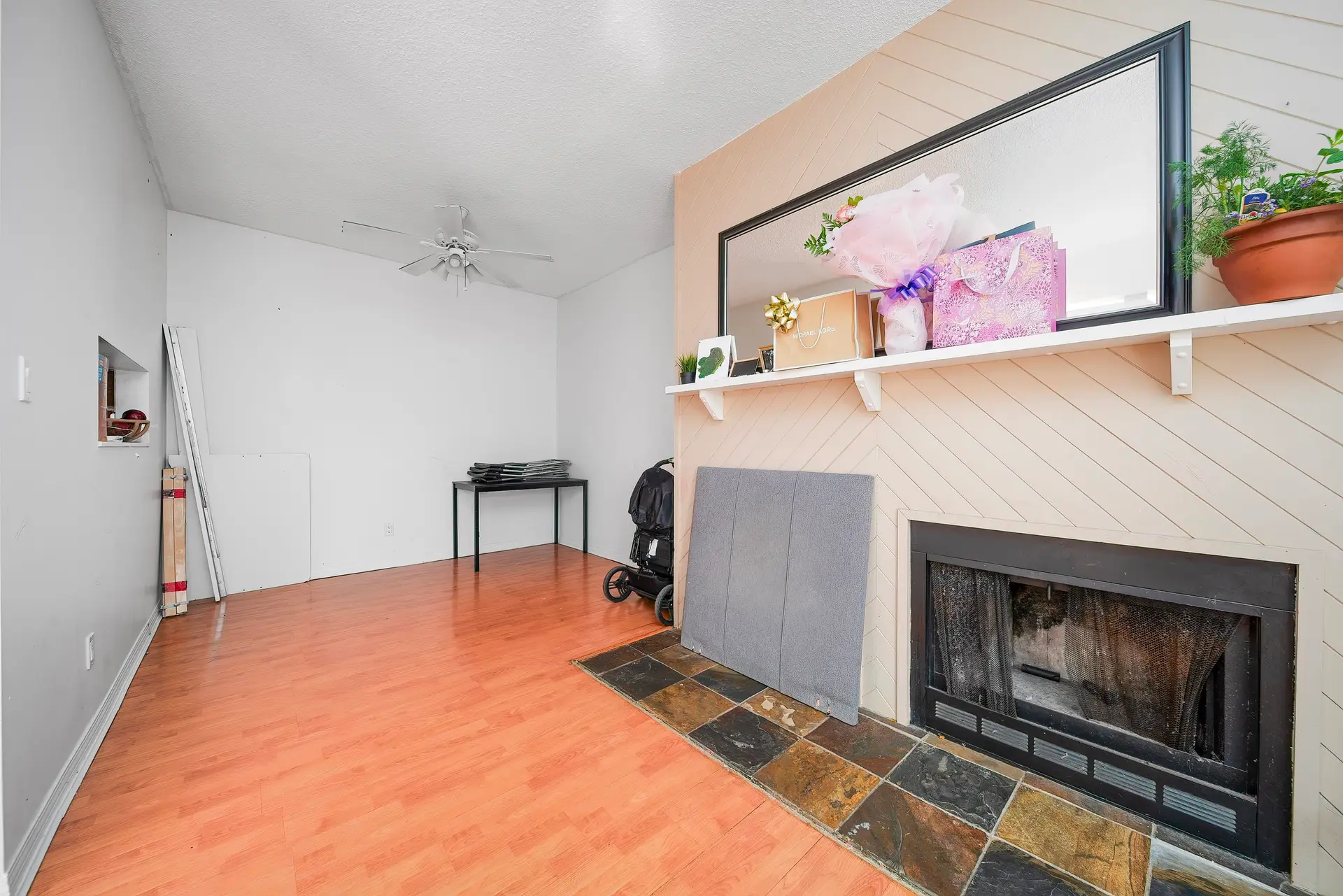 5146 Hastings Street - Image 2