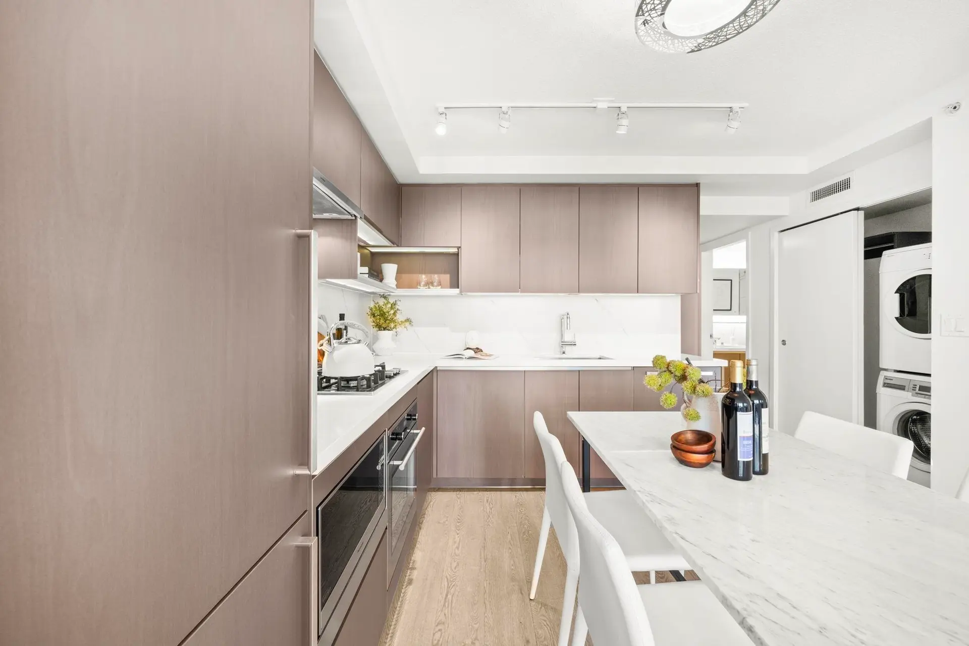 #617 8833 Hazelbridge Way - Image 5