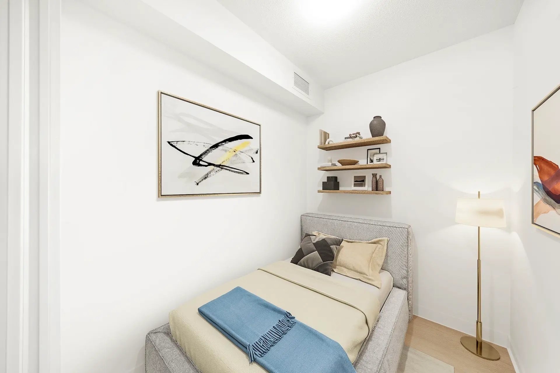 #617 8833 Hazelbridge Way - Image 15