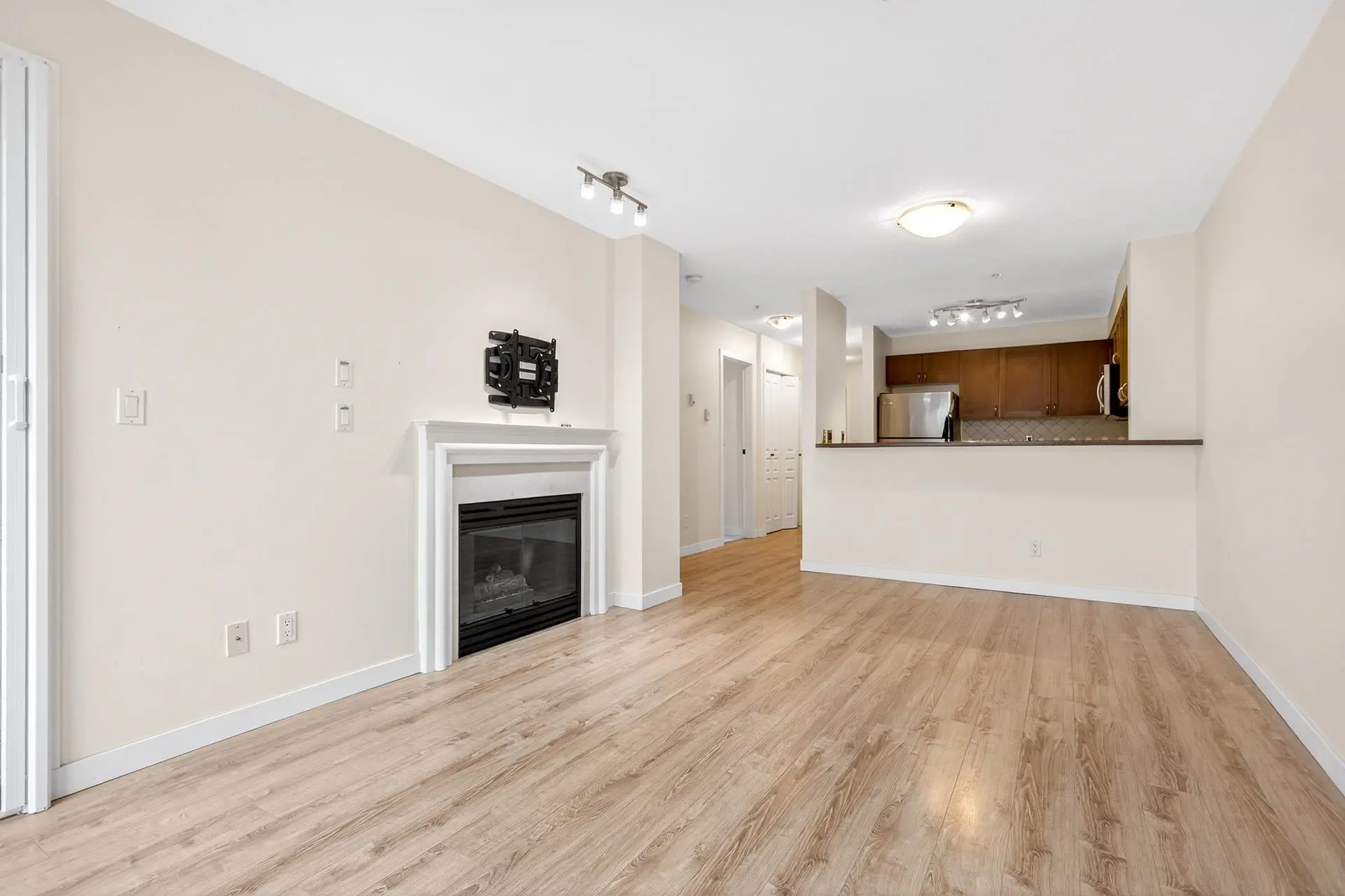 Property at #216 5800 Andrews Road, Richmond, BC