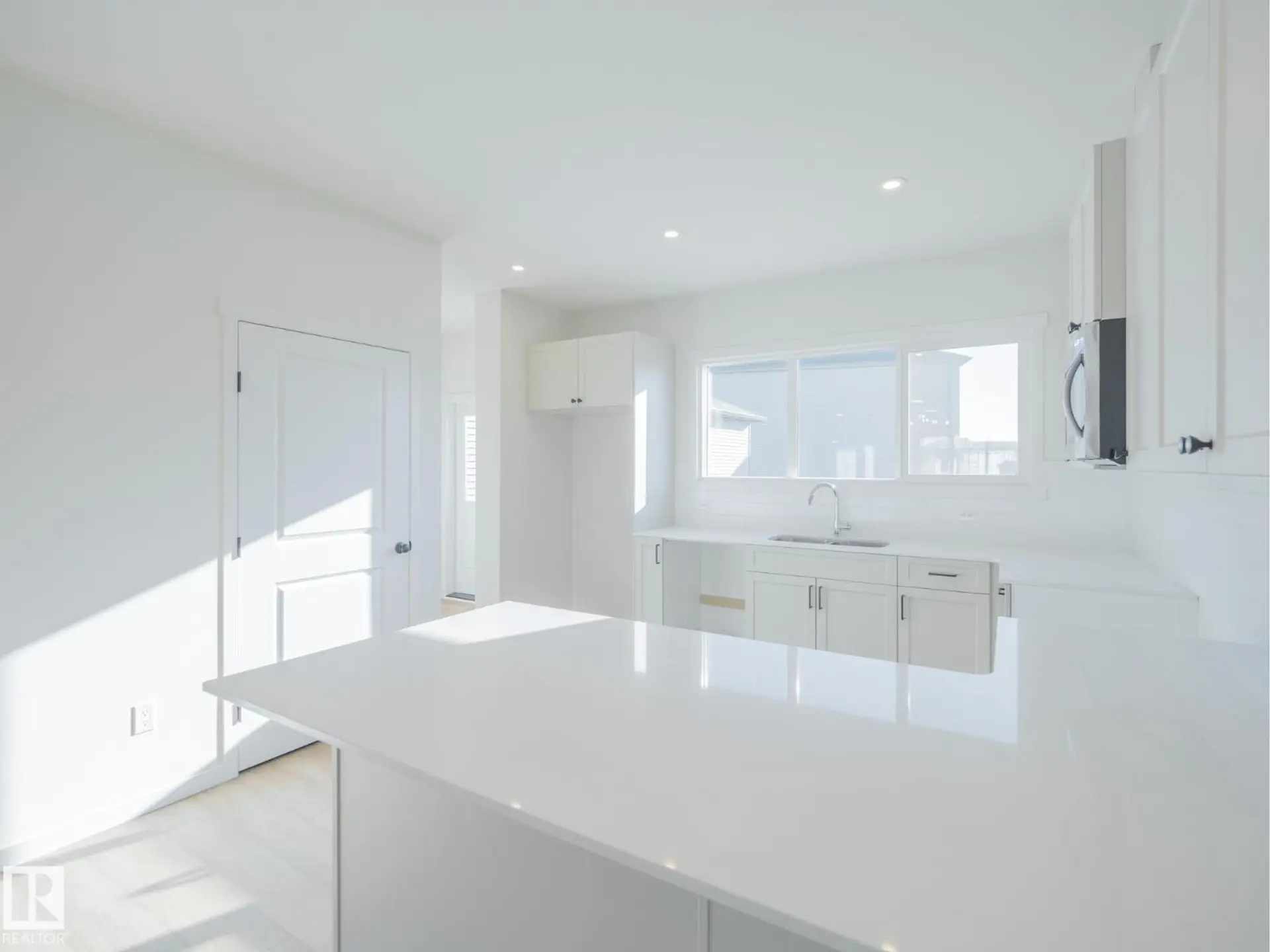 17227 4 ST NW - Image 6