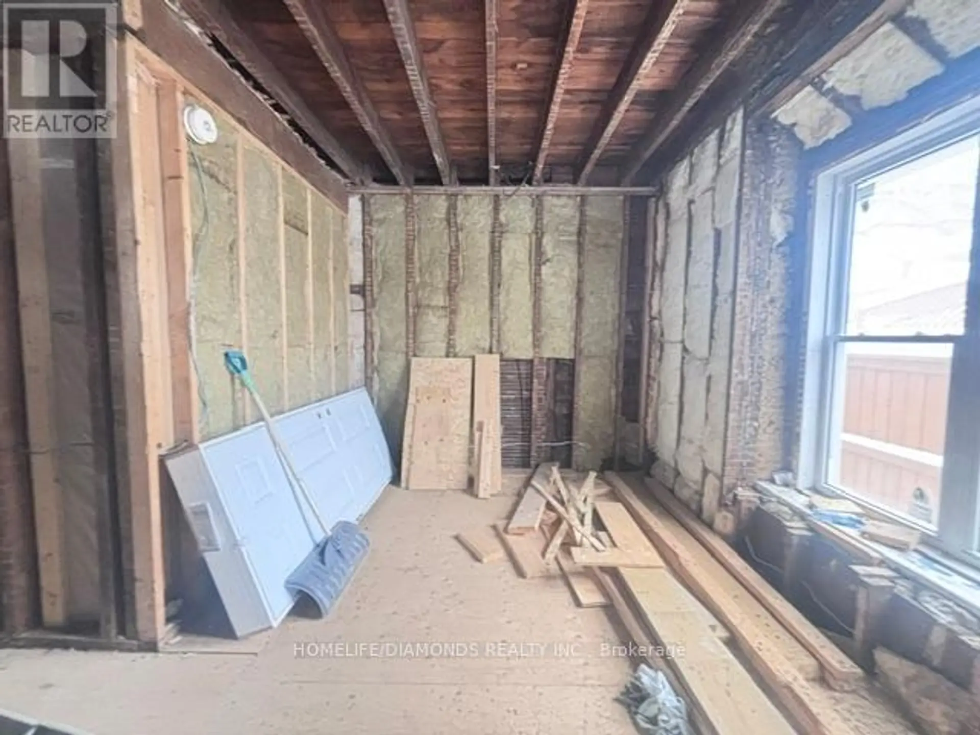 4908 ST. LAWRENCE AVENUE - Image 4
