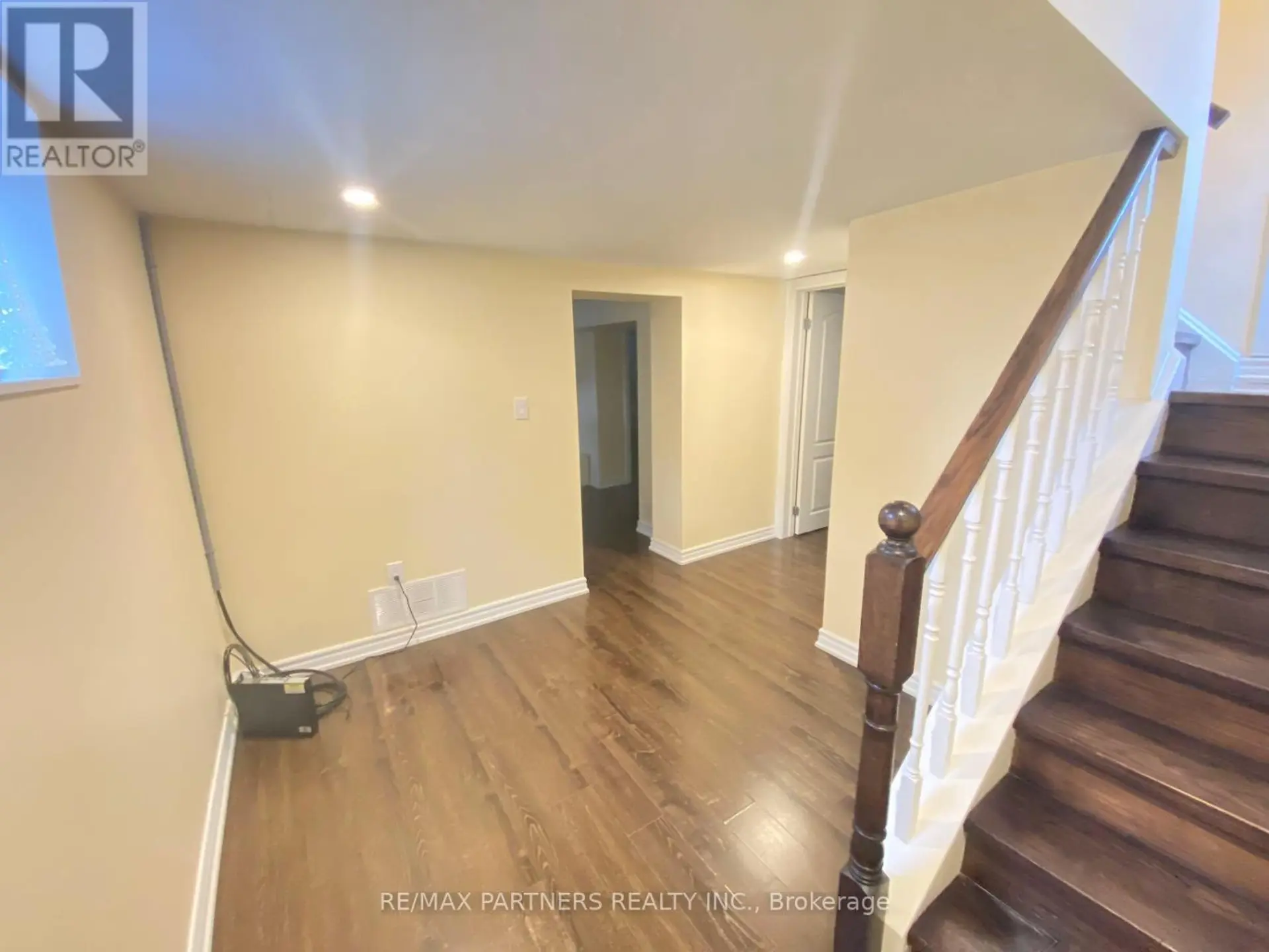87 BISHOP AVENUE - Image 12