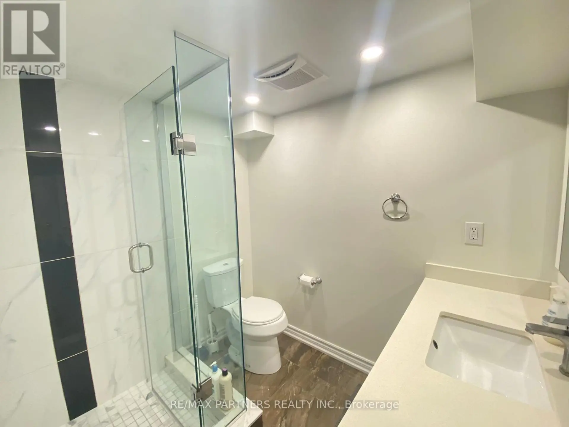87 BISHOP AVENUE - Image 16