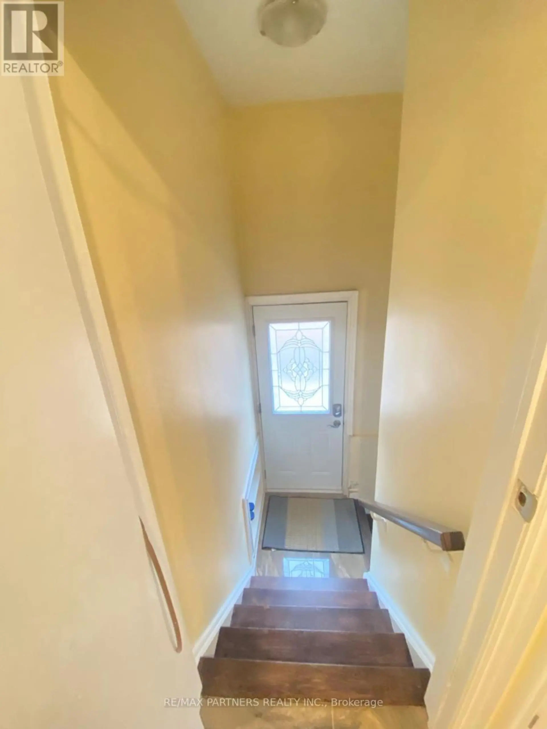 87 BISHOP AVENUE - Image 6