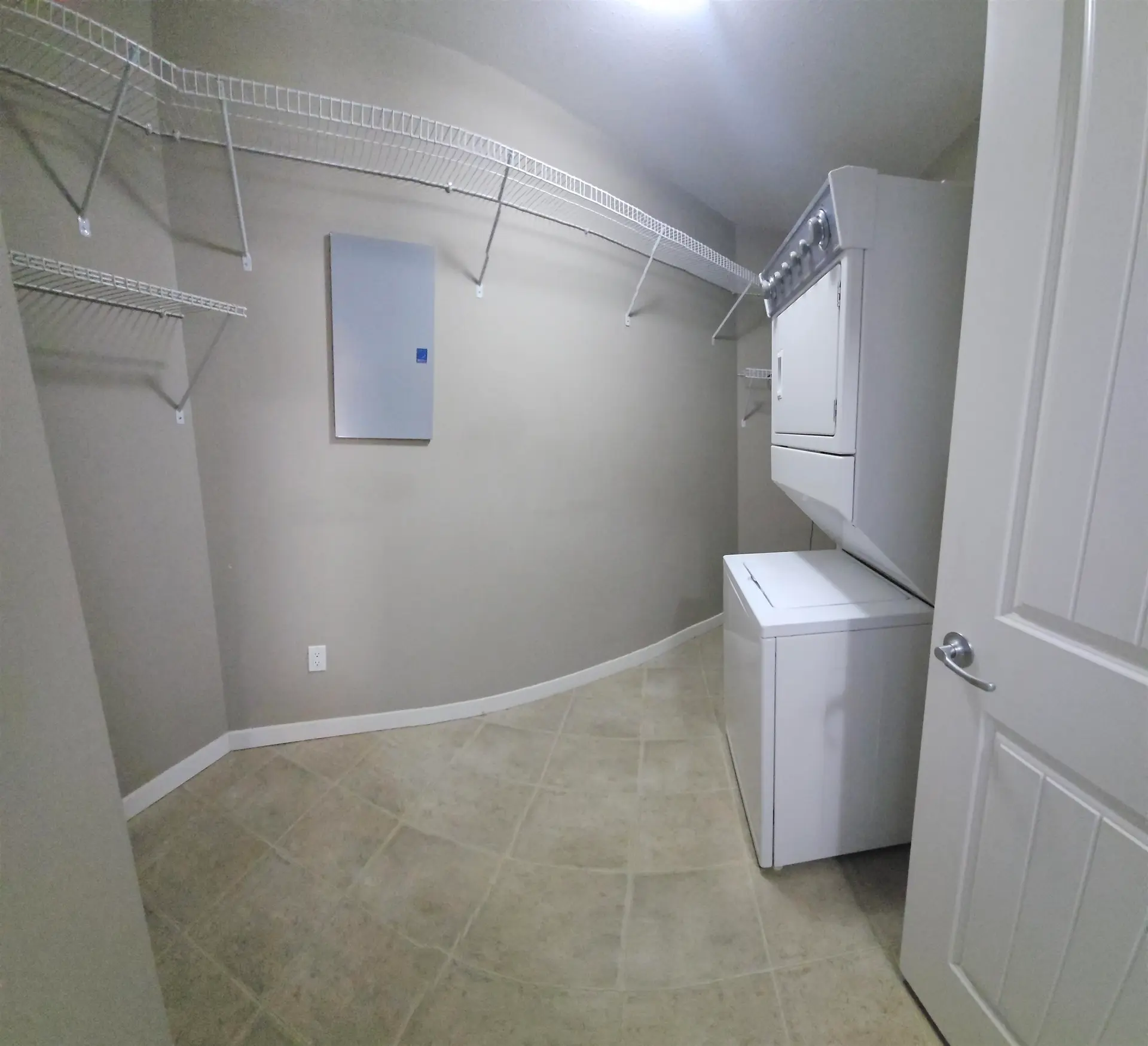 #210 32725 George Ferguson Way - Image 3