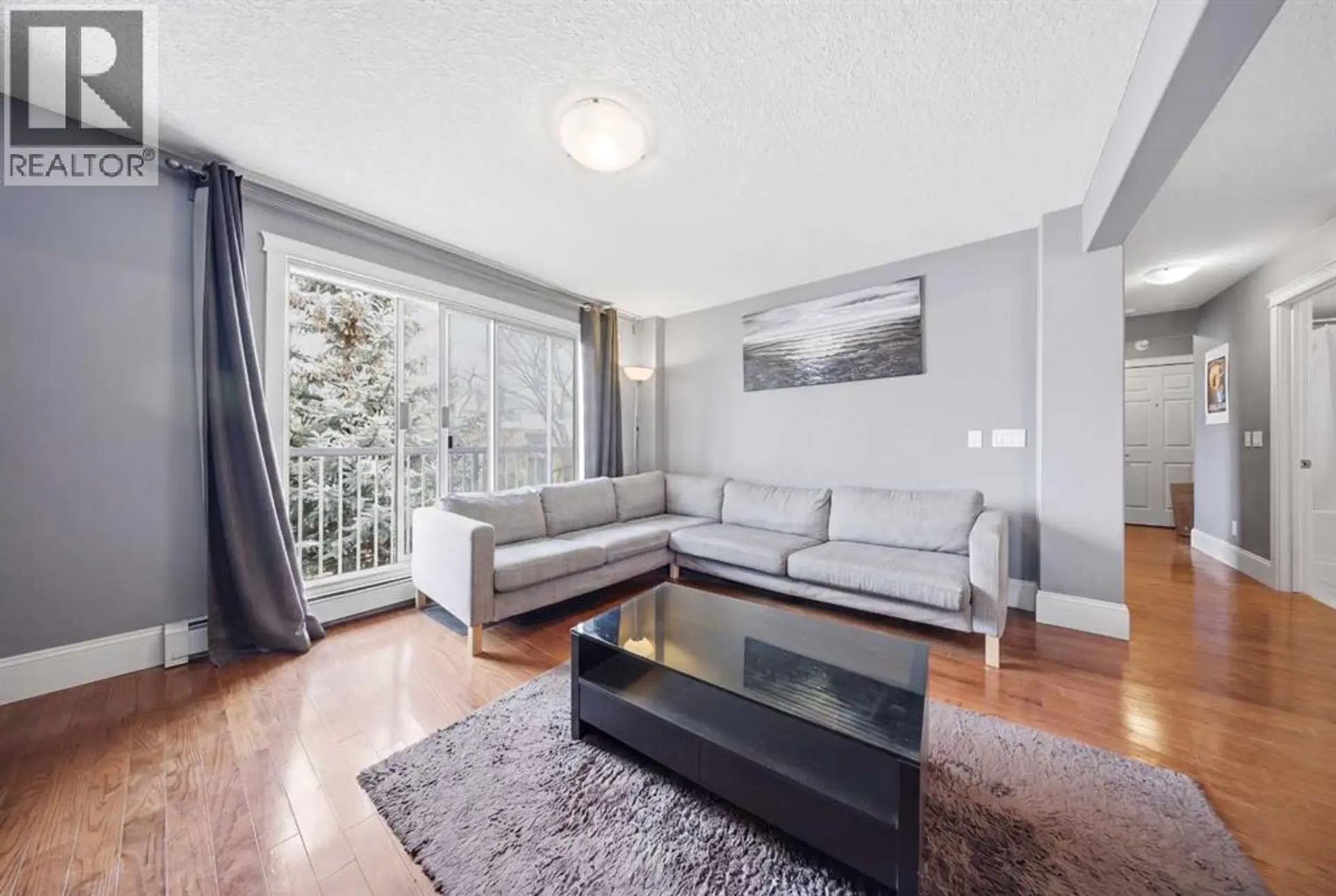 #401 525 22 AVENUE SW - Image 2