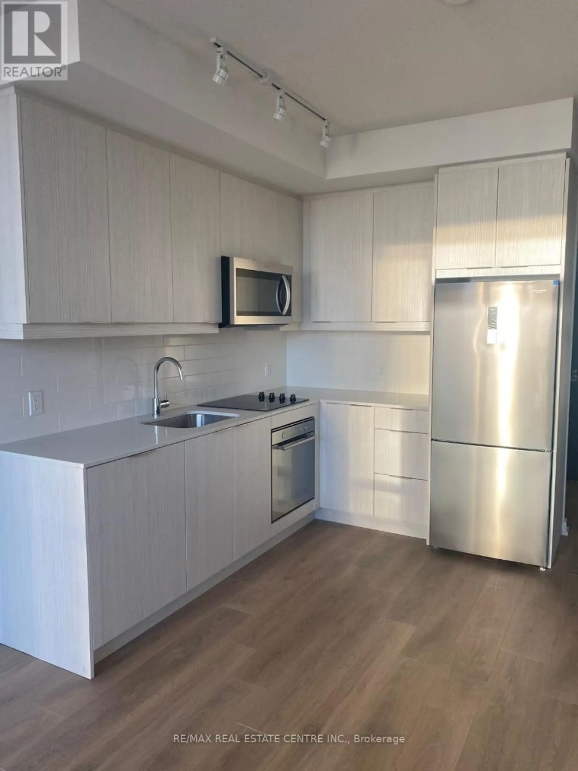 #722 36 FOREST MANOR ROAD - Image 6