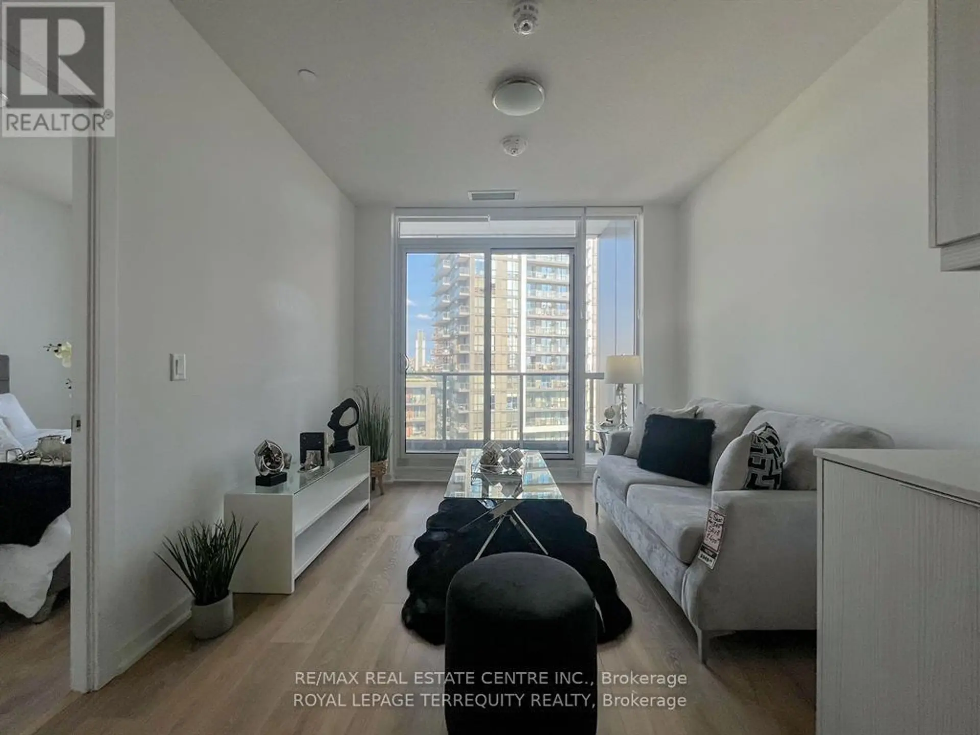 #722 36 FOREST MANOR ROAD - Image 7