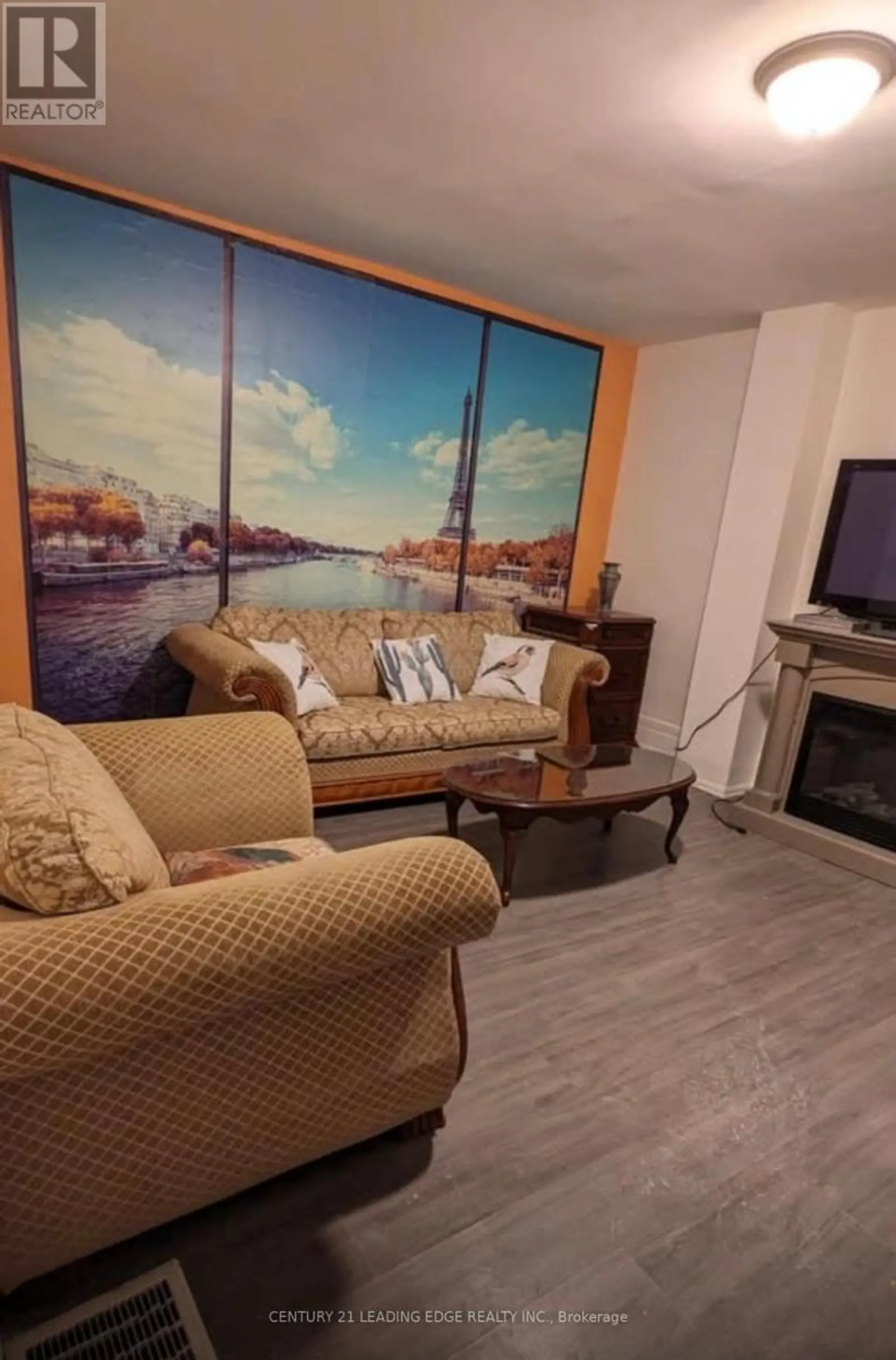 856 SIMCOE STREET S - Image 14