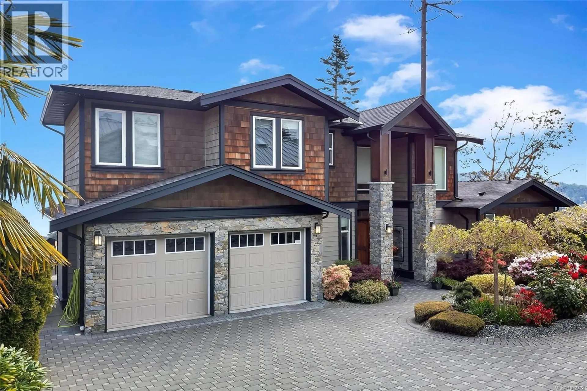 Property at 943 Sea ridge Lane, Saanich, BC