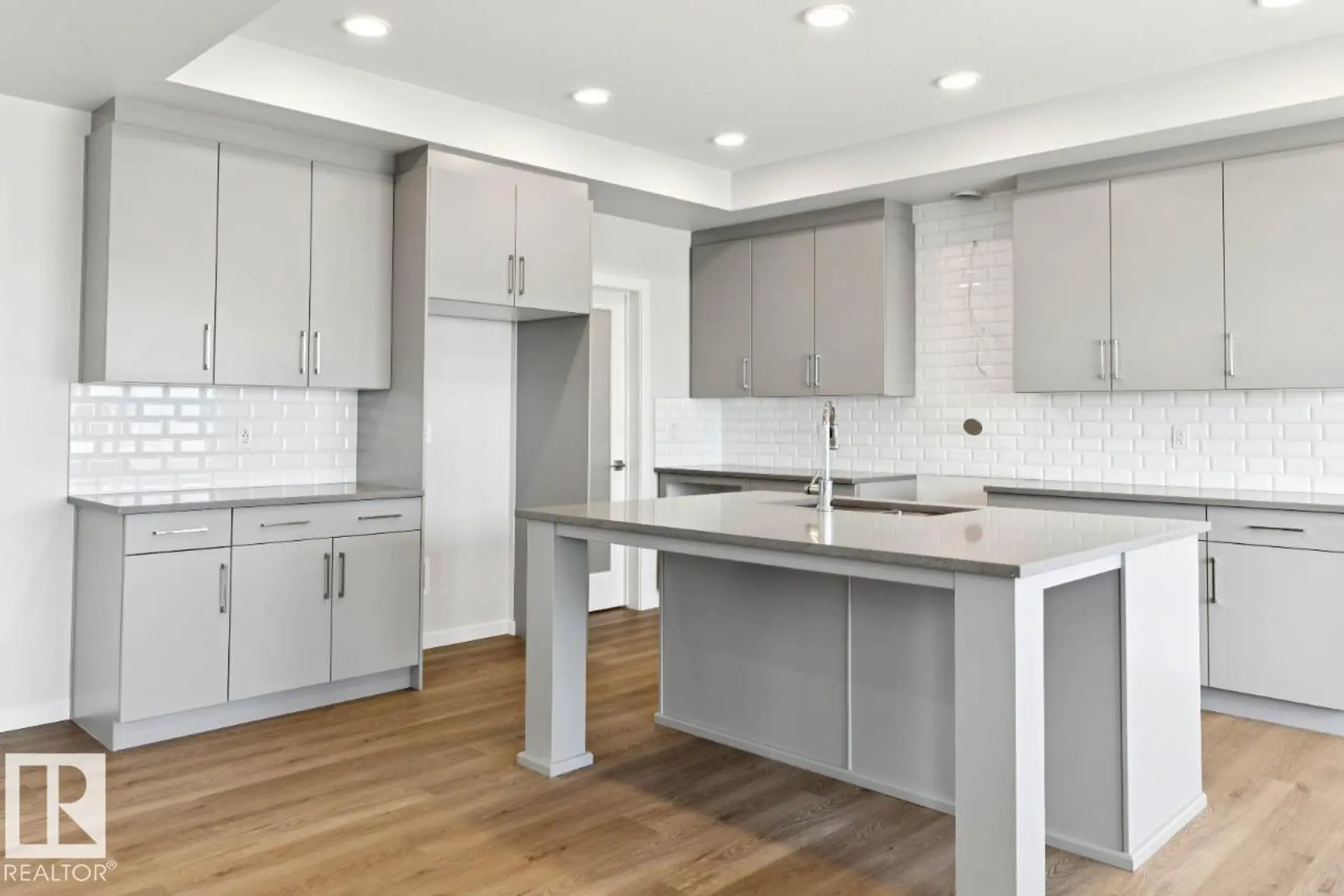 11 CLOUTIER - Image 11