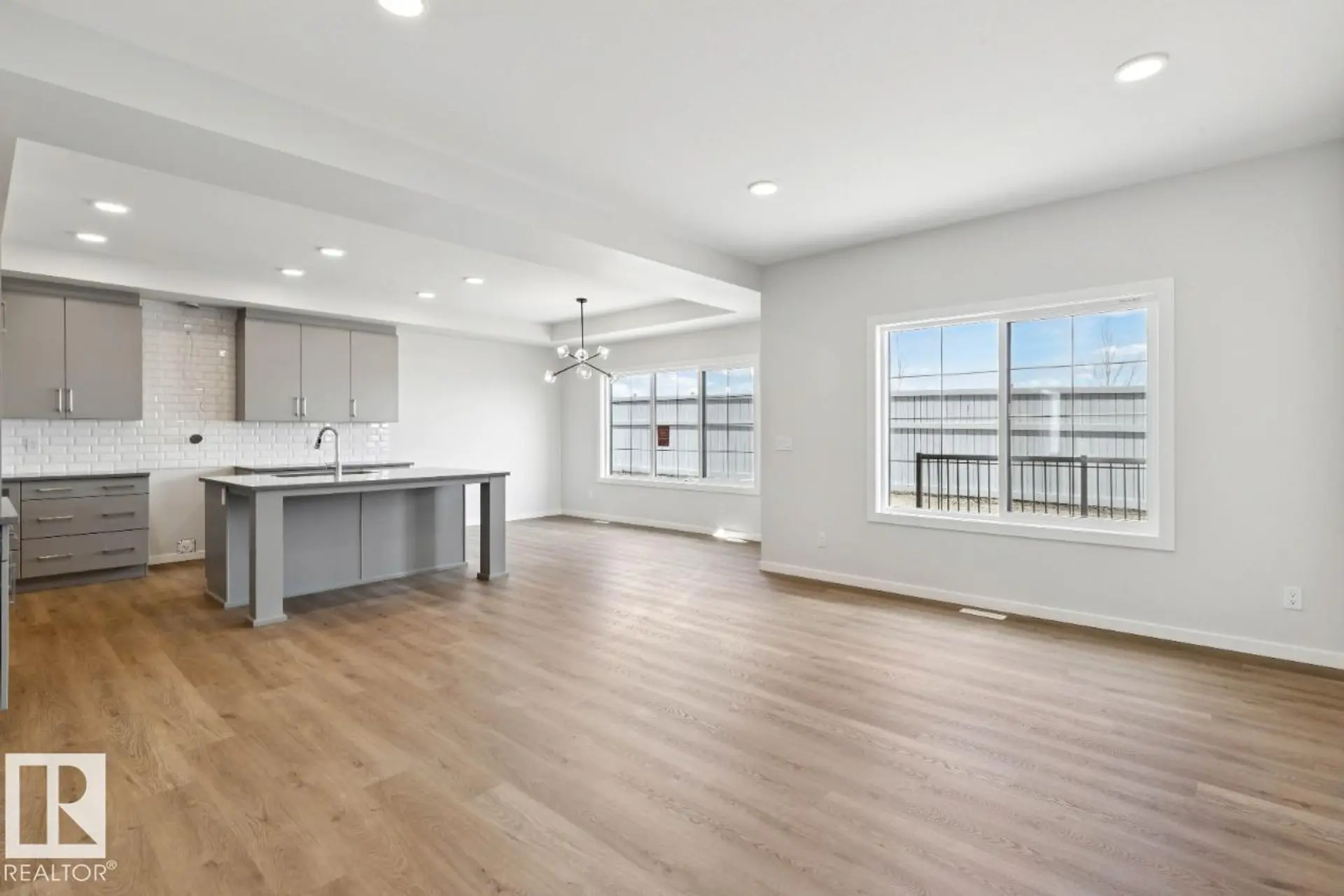 11 CLOUTIER - Image 7