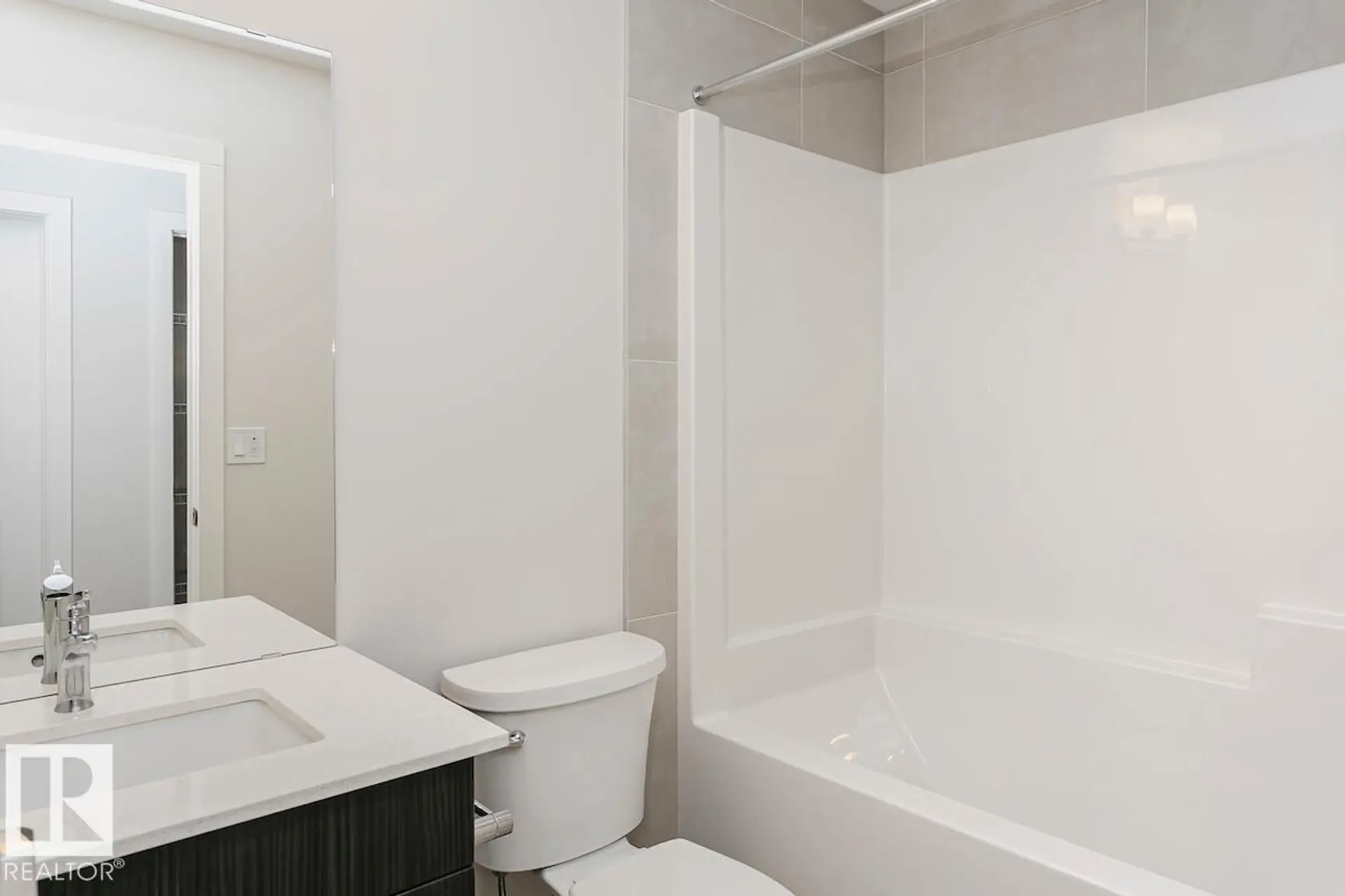 3 CLICHY CL - Image 12