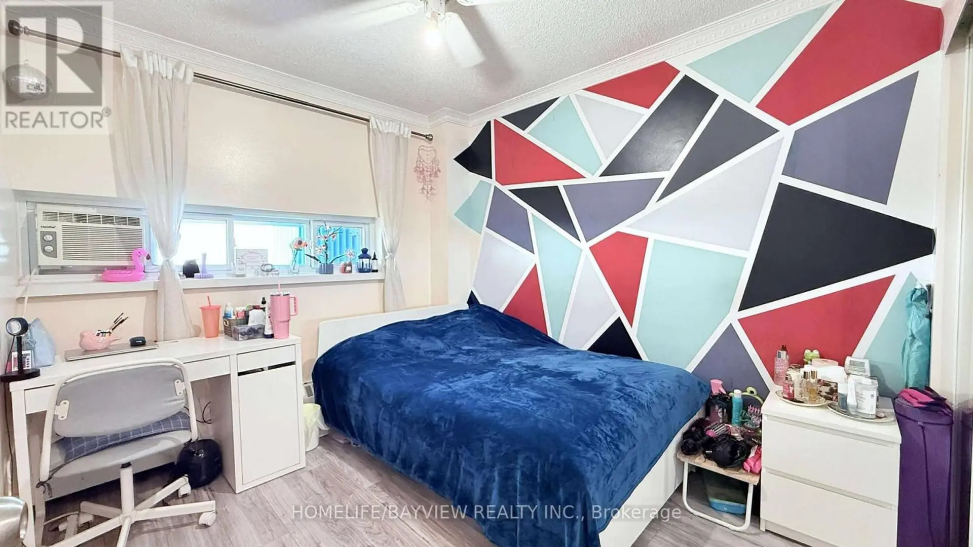#909 4645 JANE STREET - Image 9
