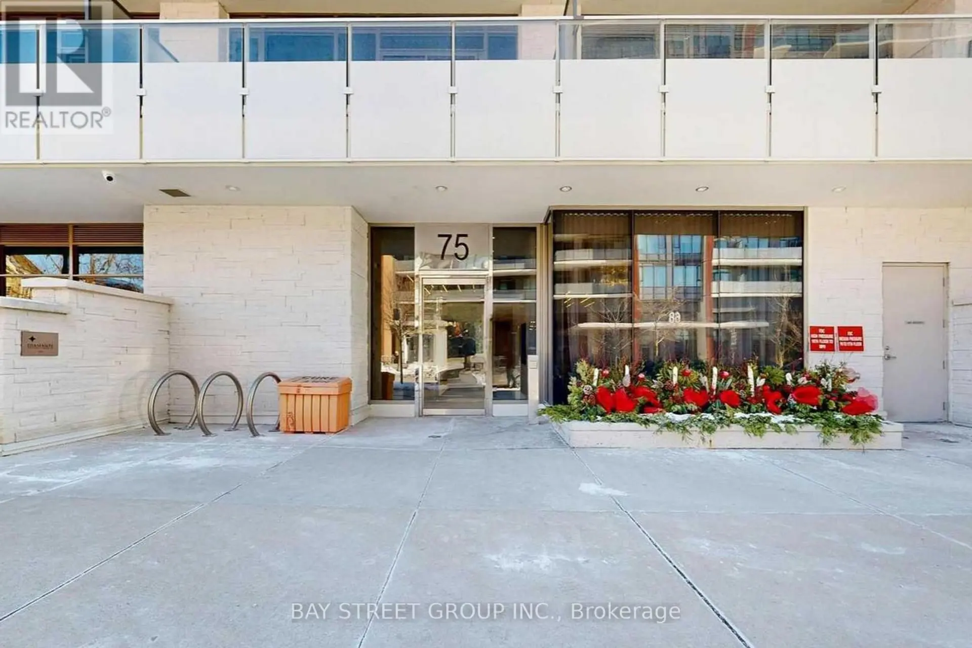 #1509 75 CANTERBURY PLACE - Image 2