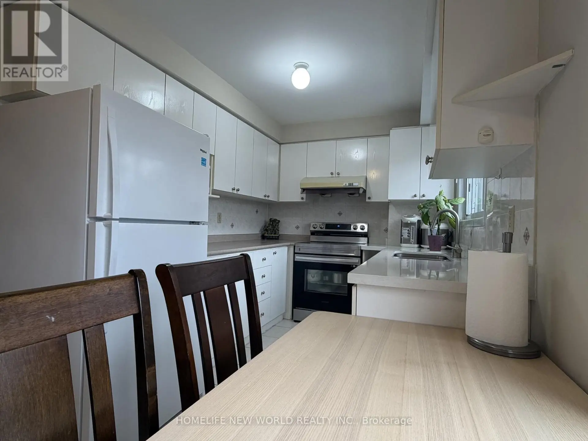 #35 1121 SANDHURST CIRCLE - Image 10