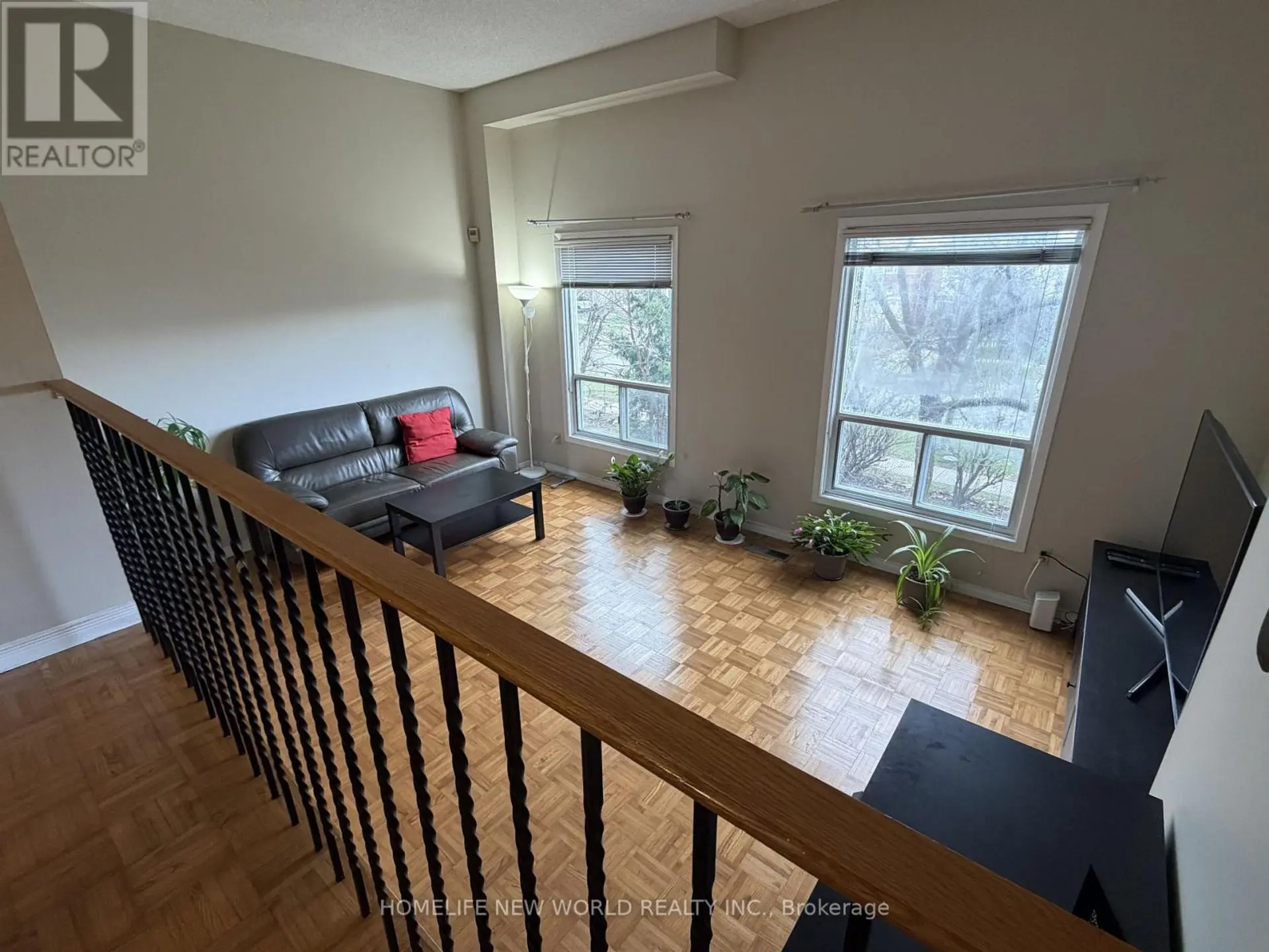 #35 1121 SANDHURST CIRCLE - Image 8