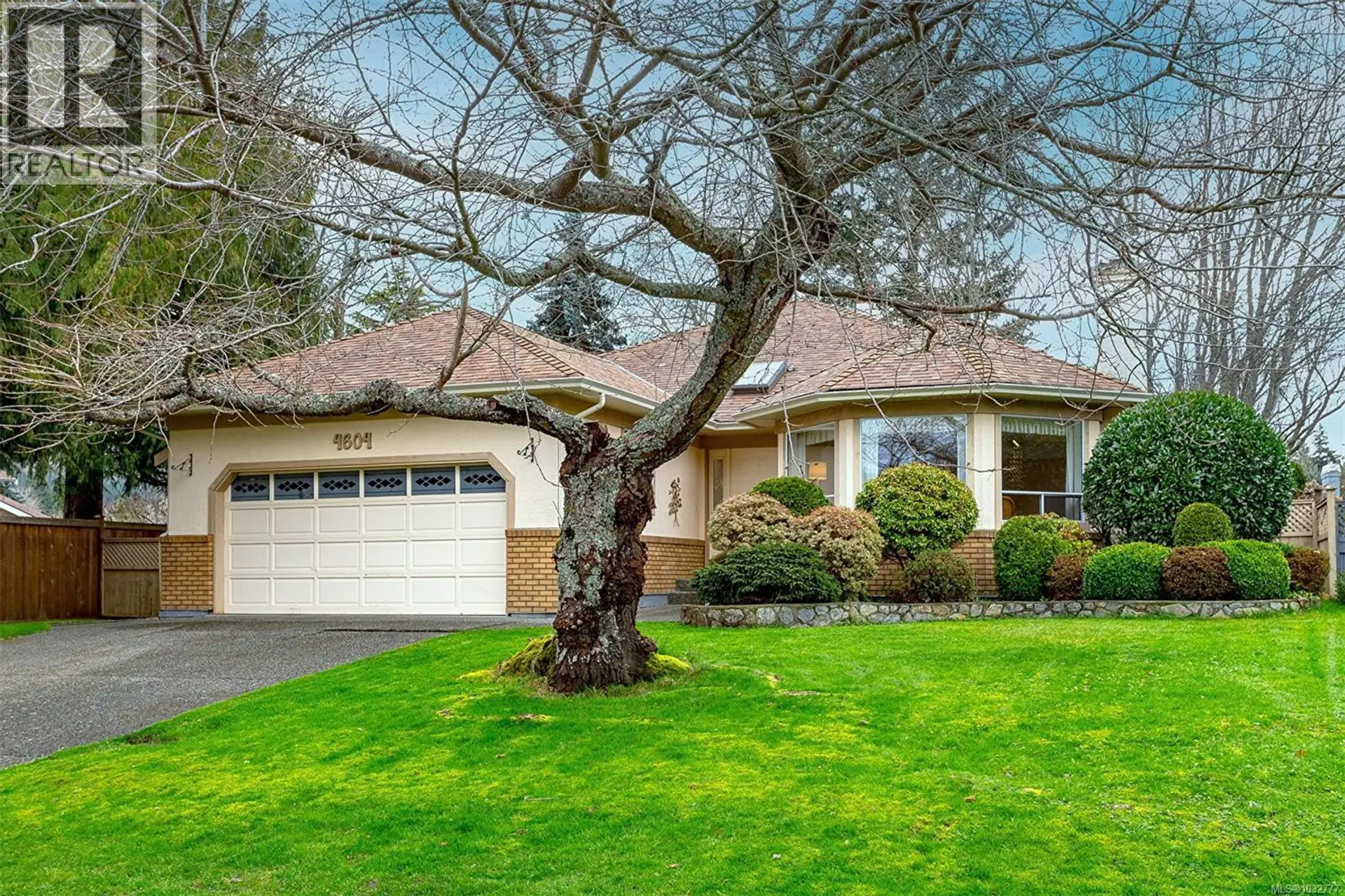 Property at 4604 Sunnymead Way, Saanich, BC
