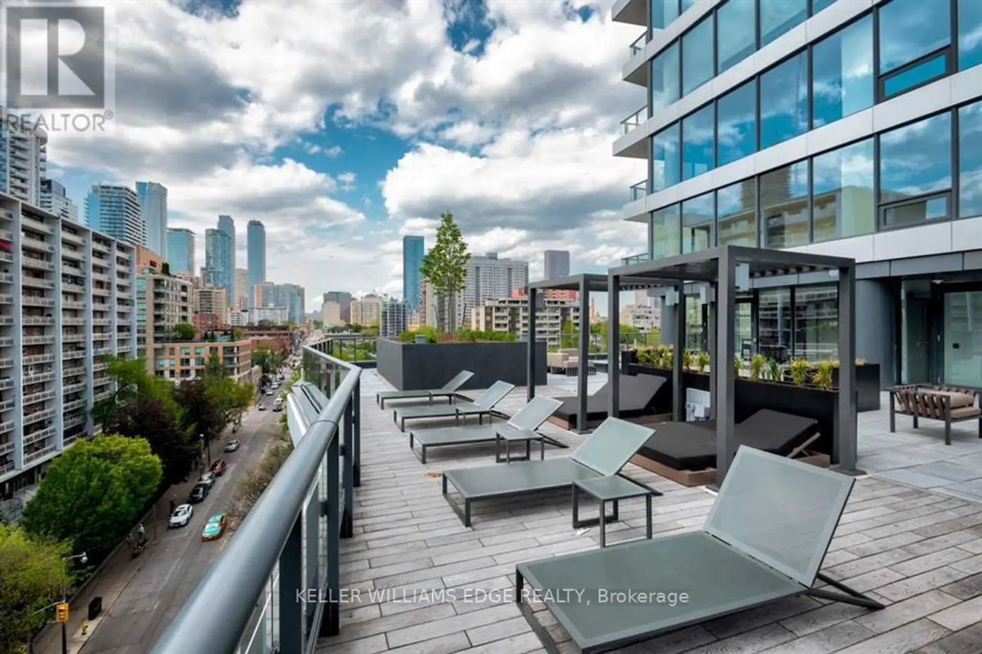 #3609 85 WOOD STREET - Image 19