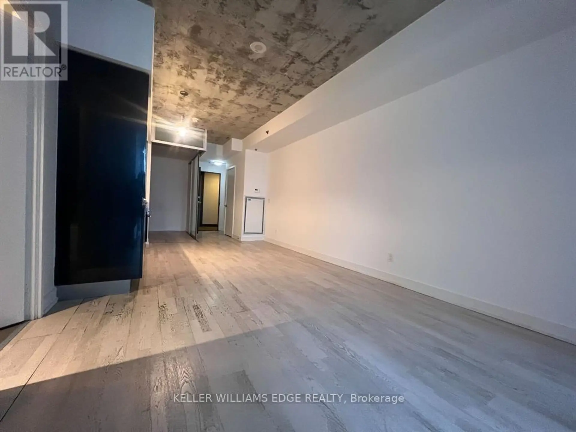 #302 20 GLADSTONE AVENUE - Image 4