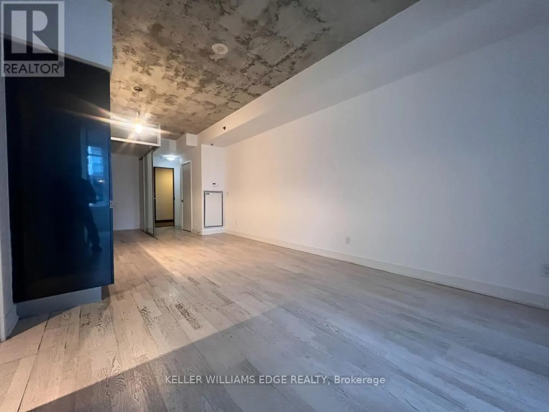 #302 20 GLADSTONE AVENUE - Image 5