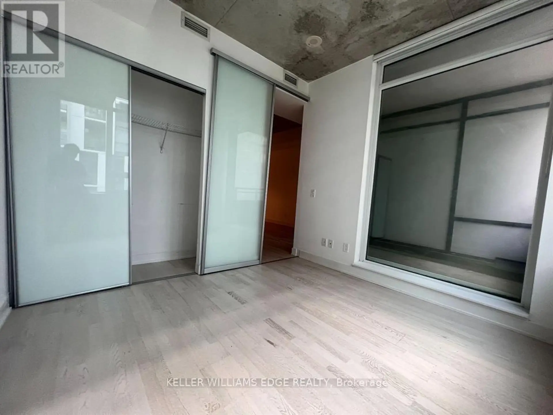 #302 20 GLADSTONE AVENUE - Image 6
