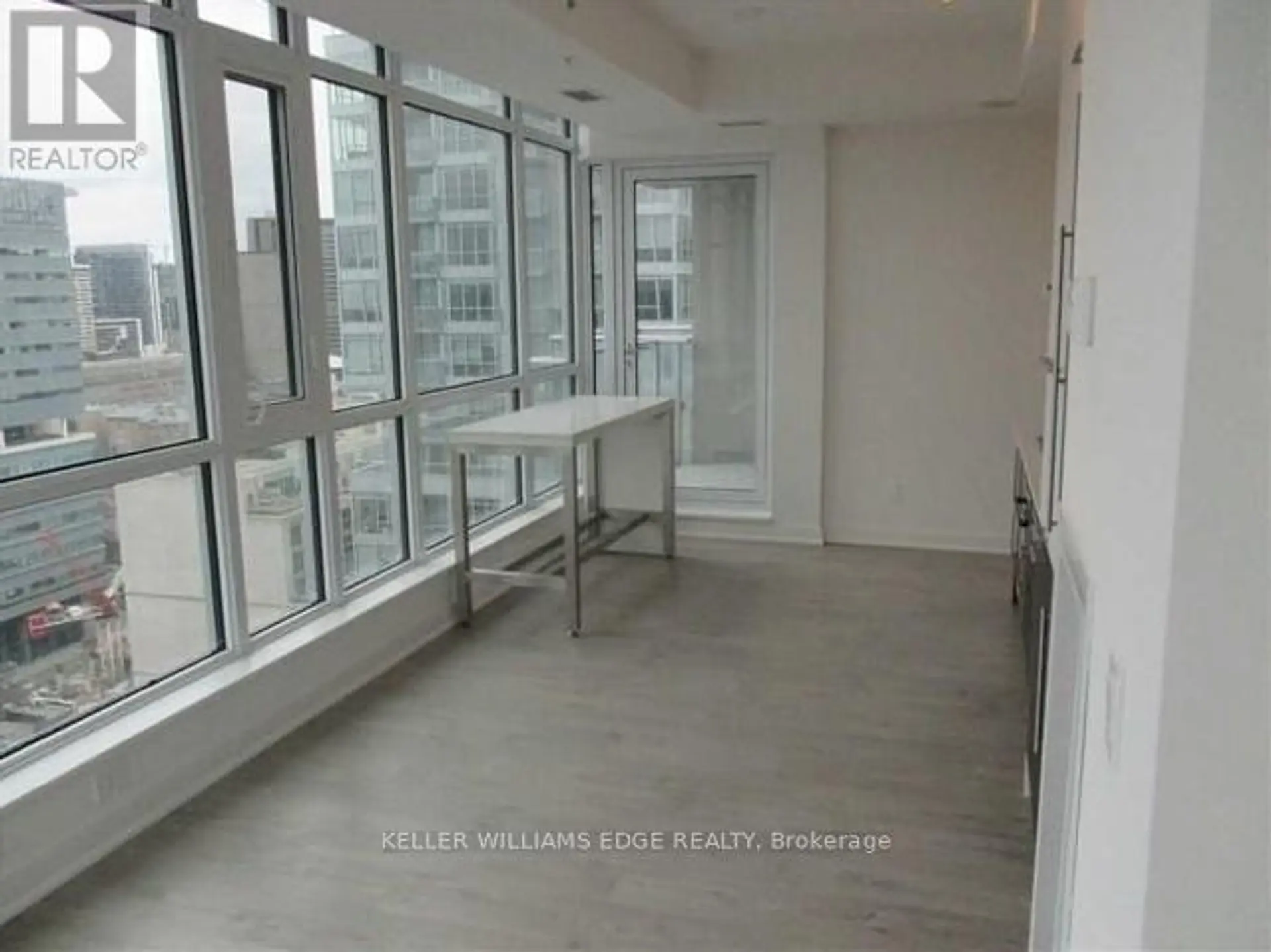 #2009 30 NELSON STREET - Image 5