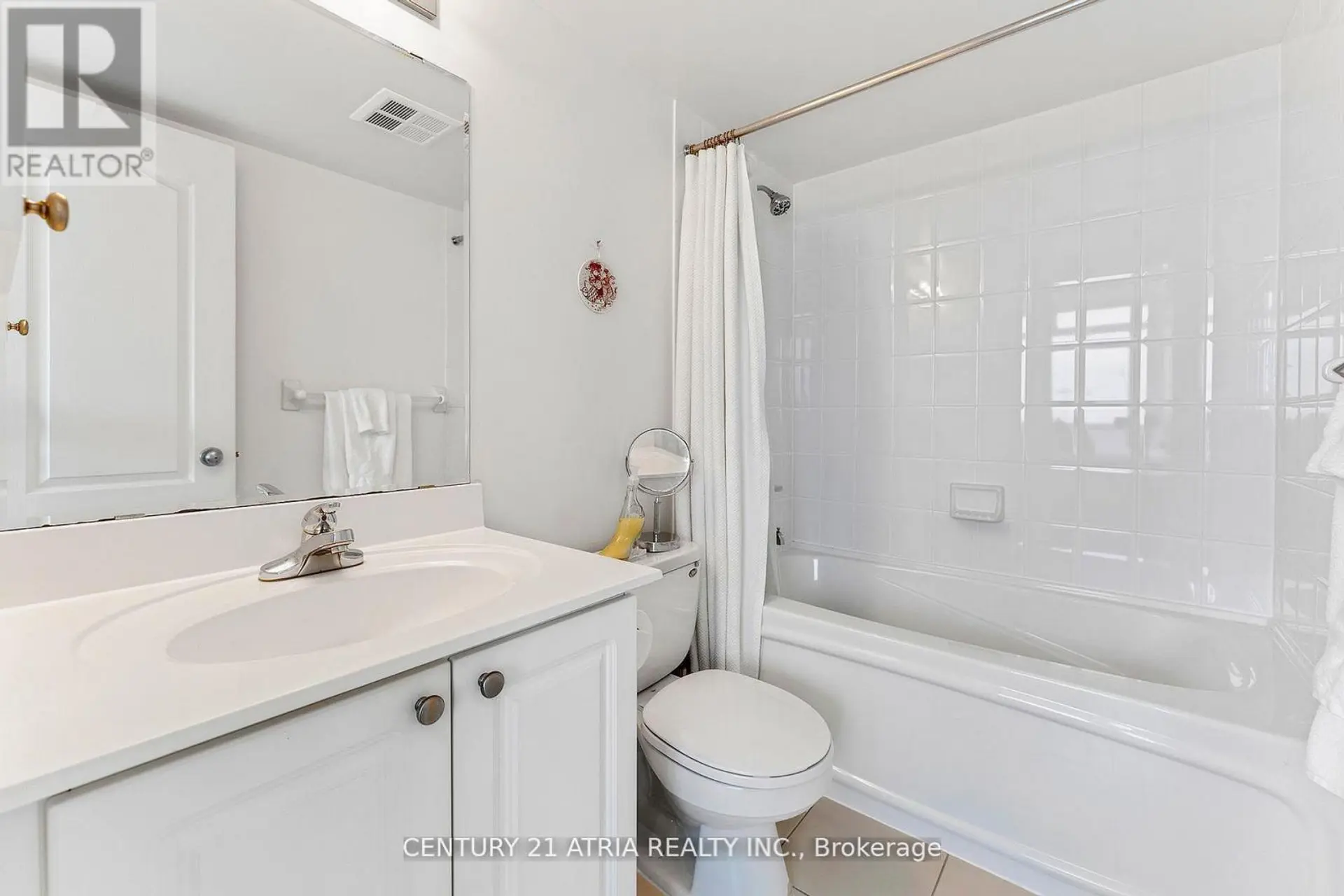#808 3 REAN DRIVE - Image 13