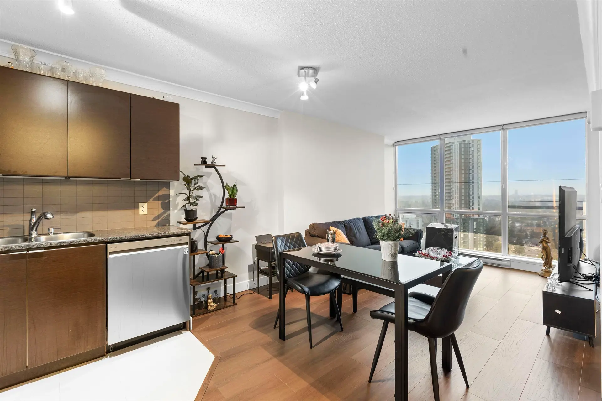 #3001 13618 100 Avenue - Image 2