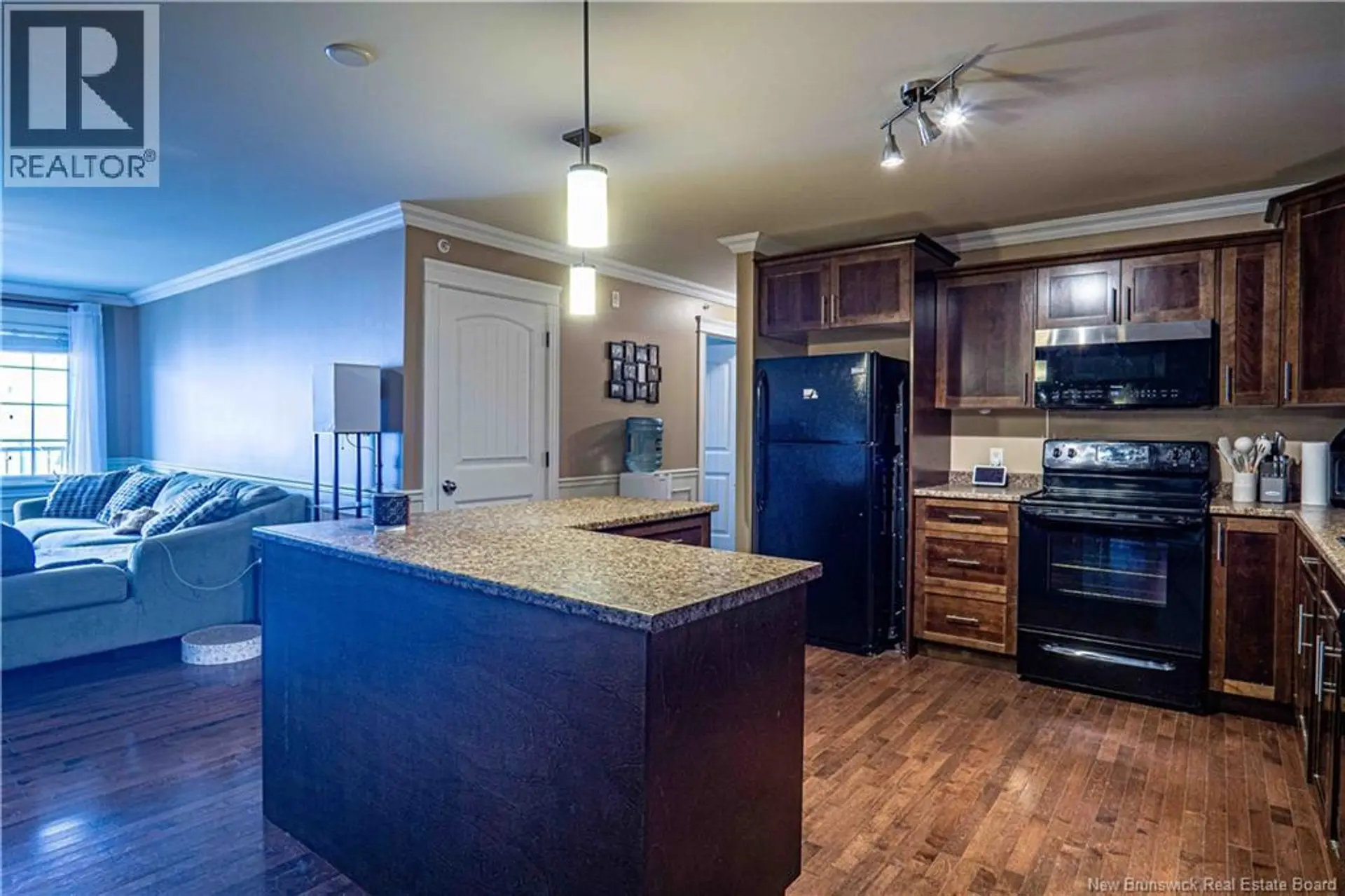 #439 155 LIAN STREET - Image 7