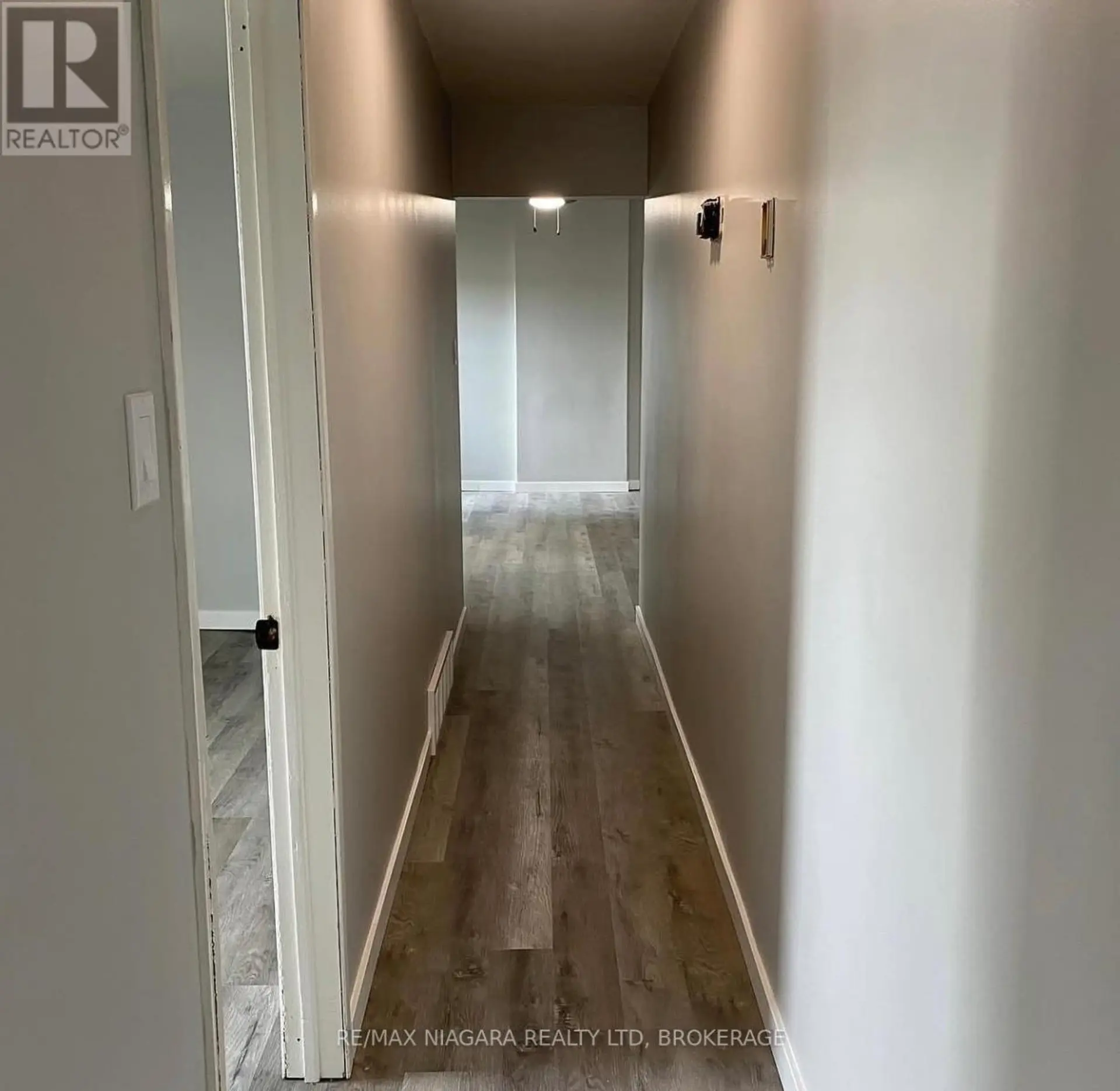 42 NIAGARA STREET - Image 12